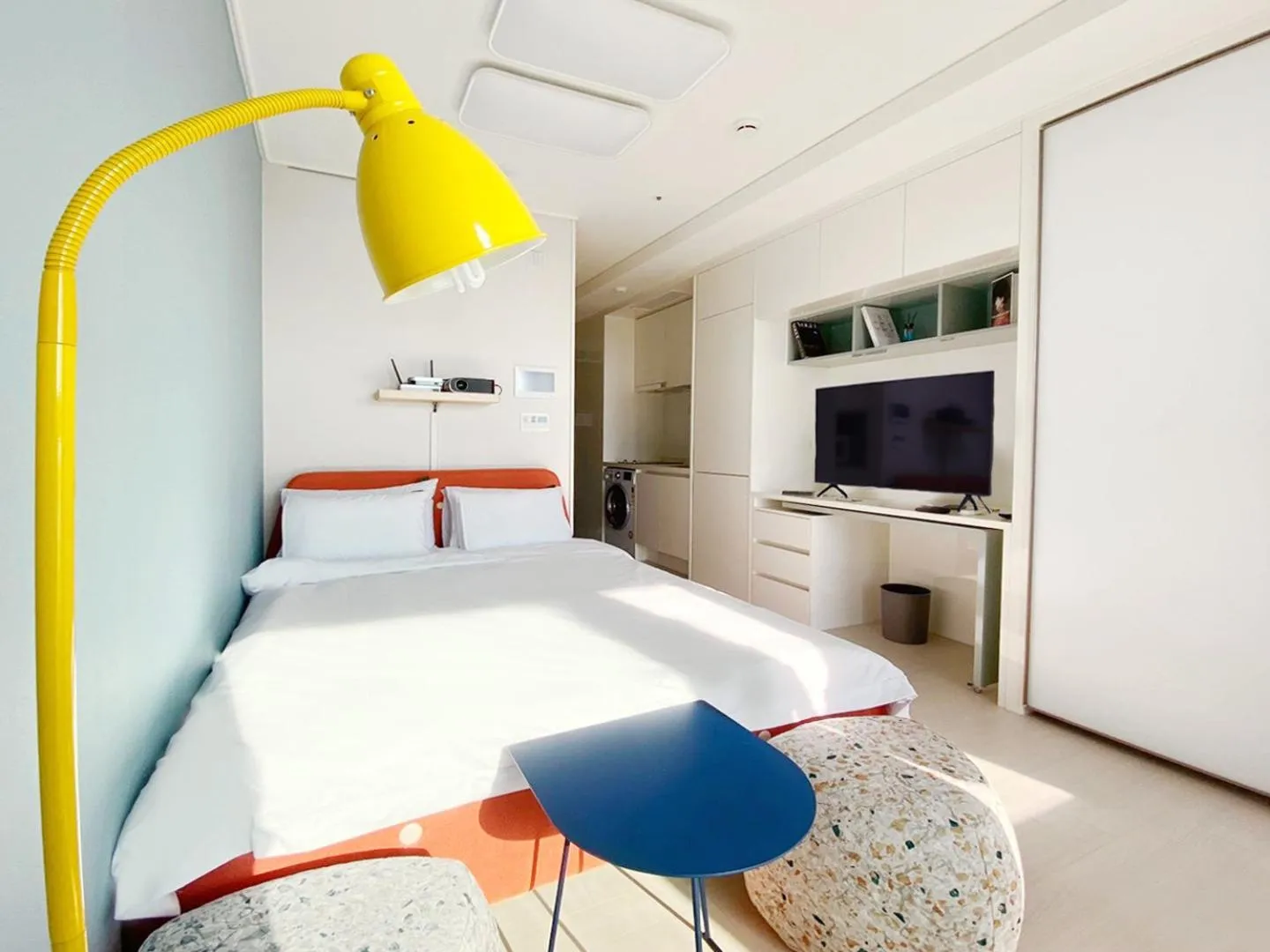 Property building, Bed in Landmark Stay in Songdo