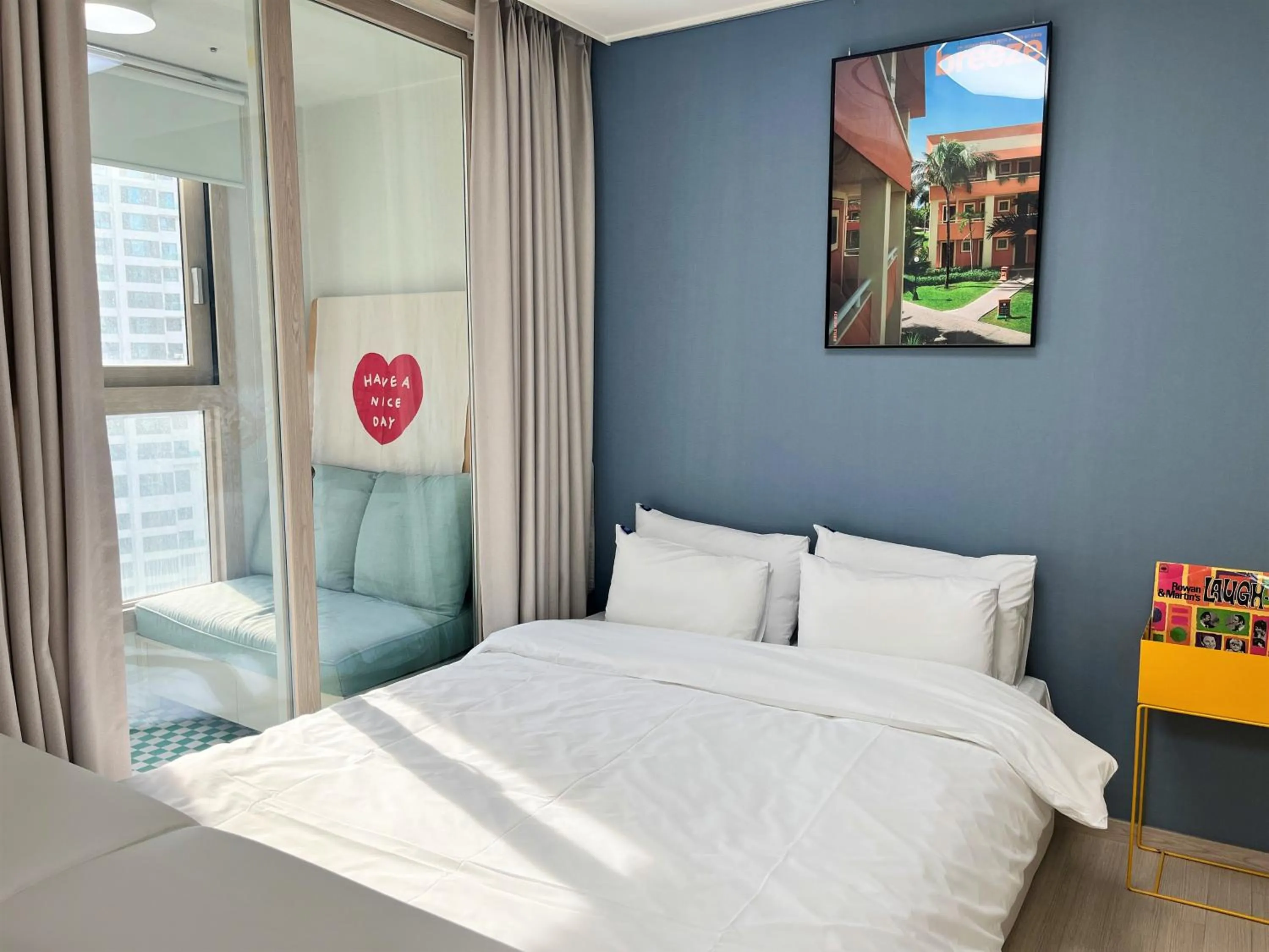 Bed in Landmark Stay in Songdo