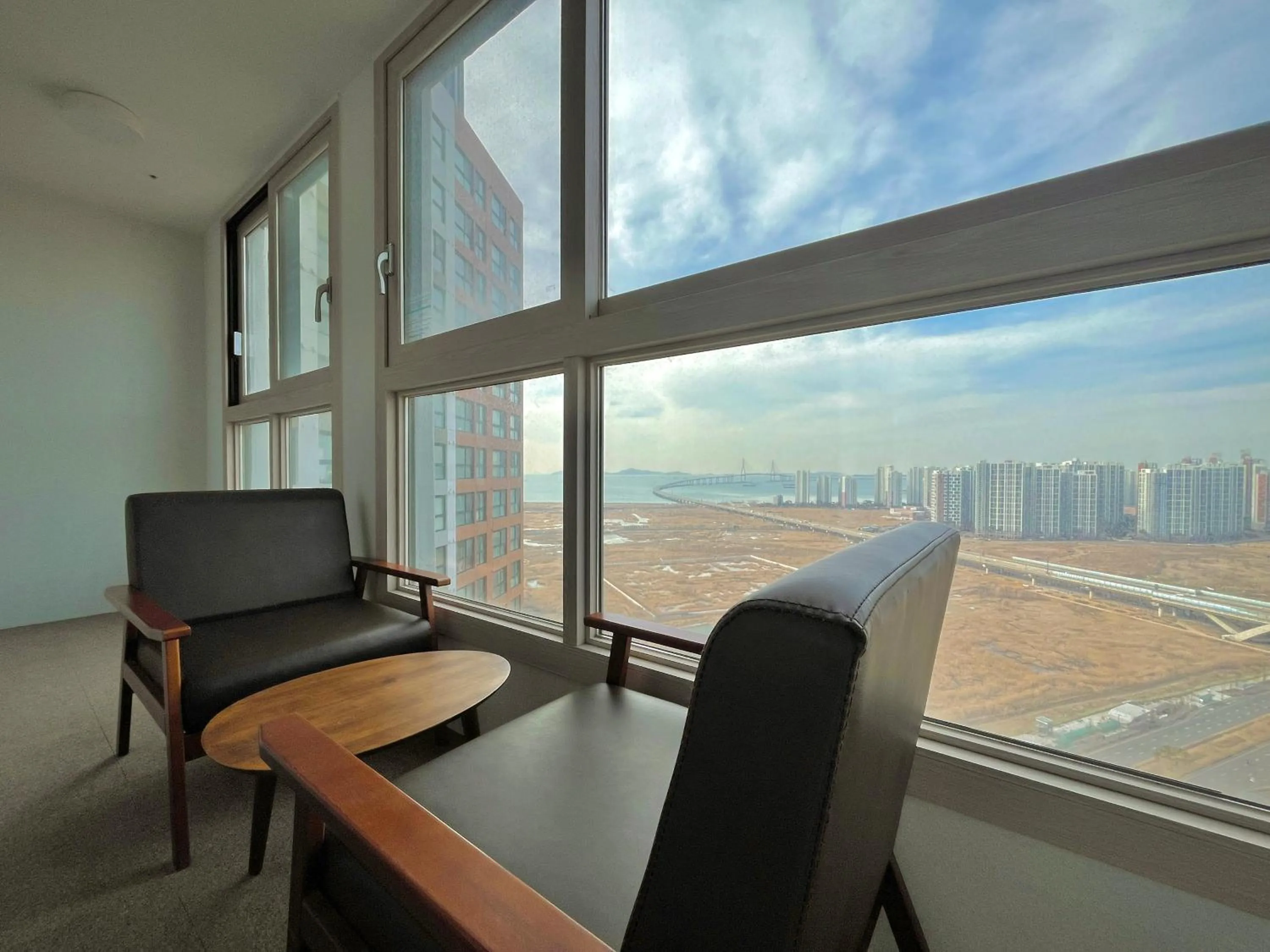 Balcony/Terrace in Landmark Stay in Songdo