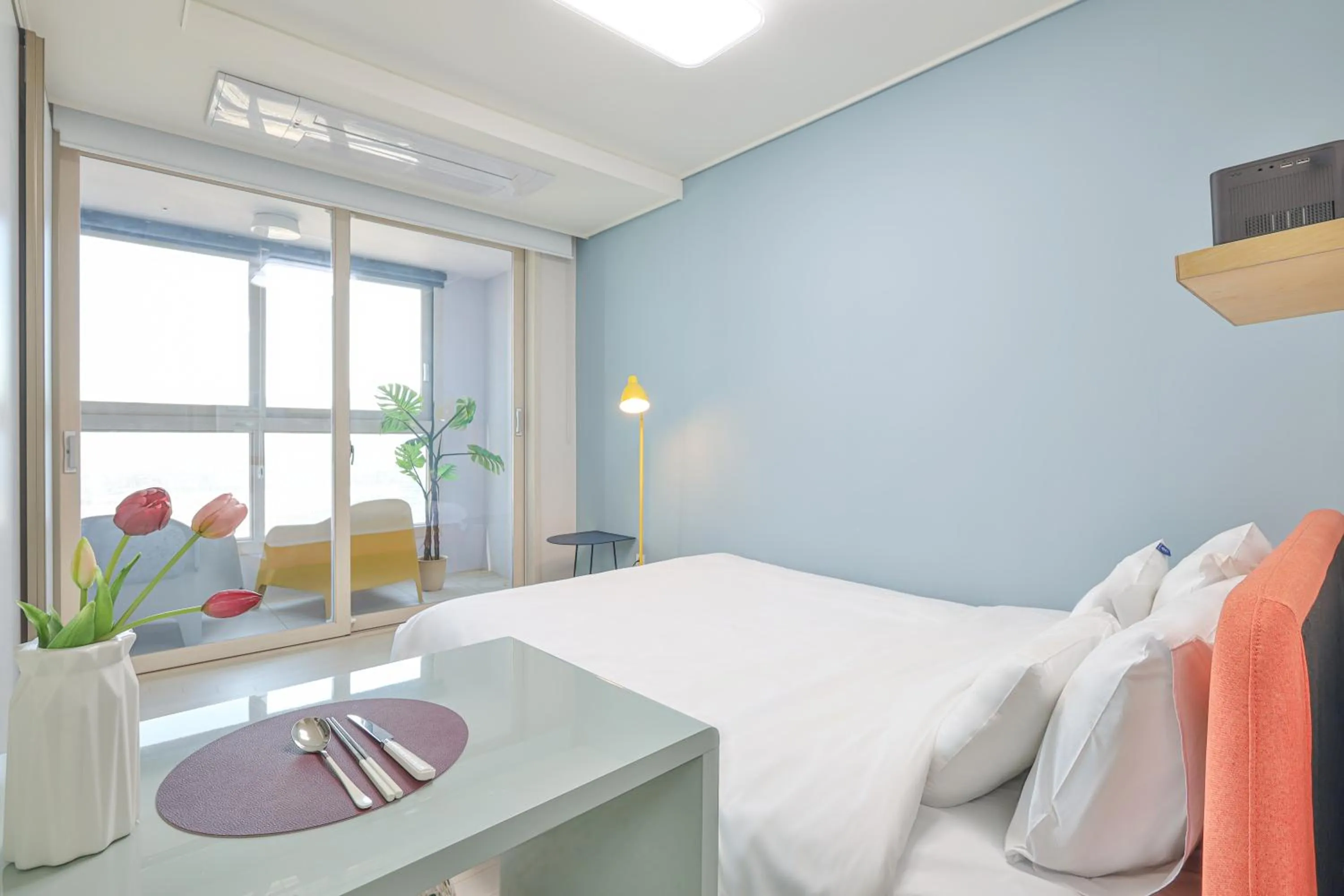 Property building, Bed in Landmark Stay in Songdo