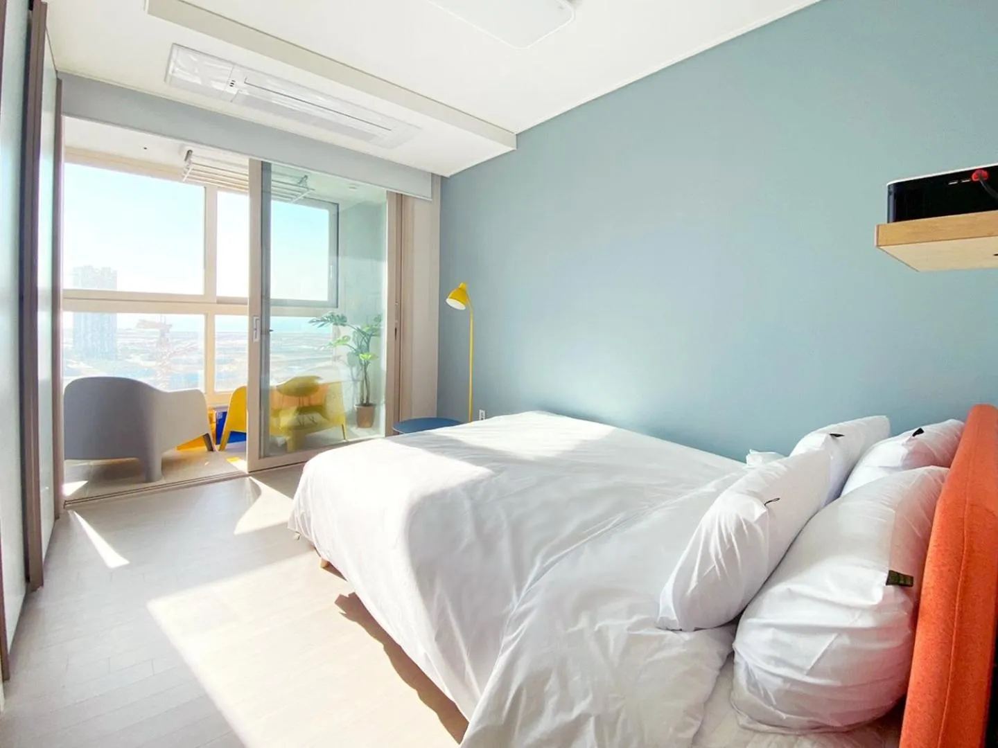 Bed in Landmark Stay in Songdo