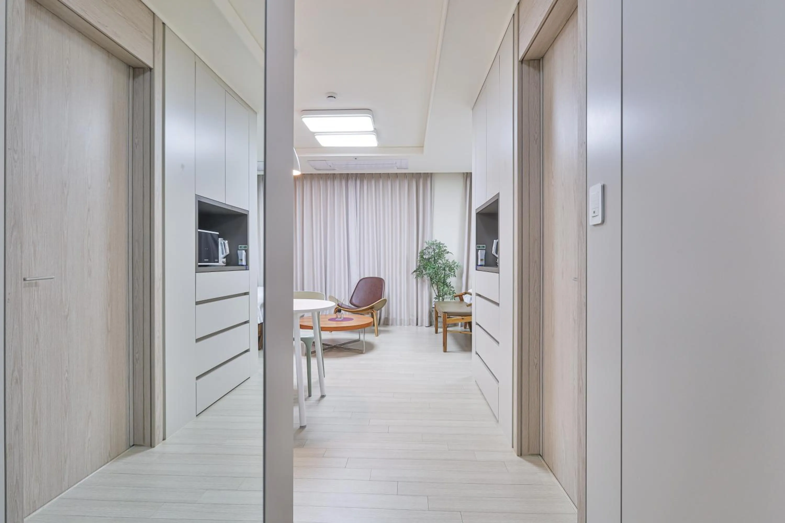 TV and multimedia in Landmark Stay in Songdo