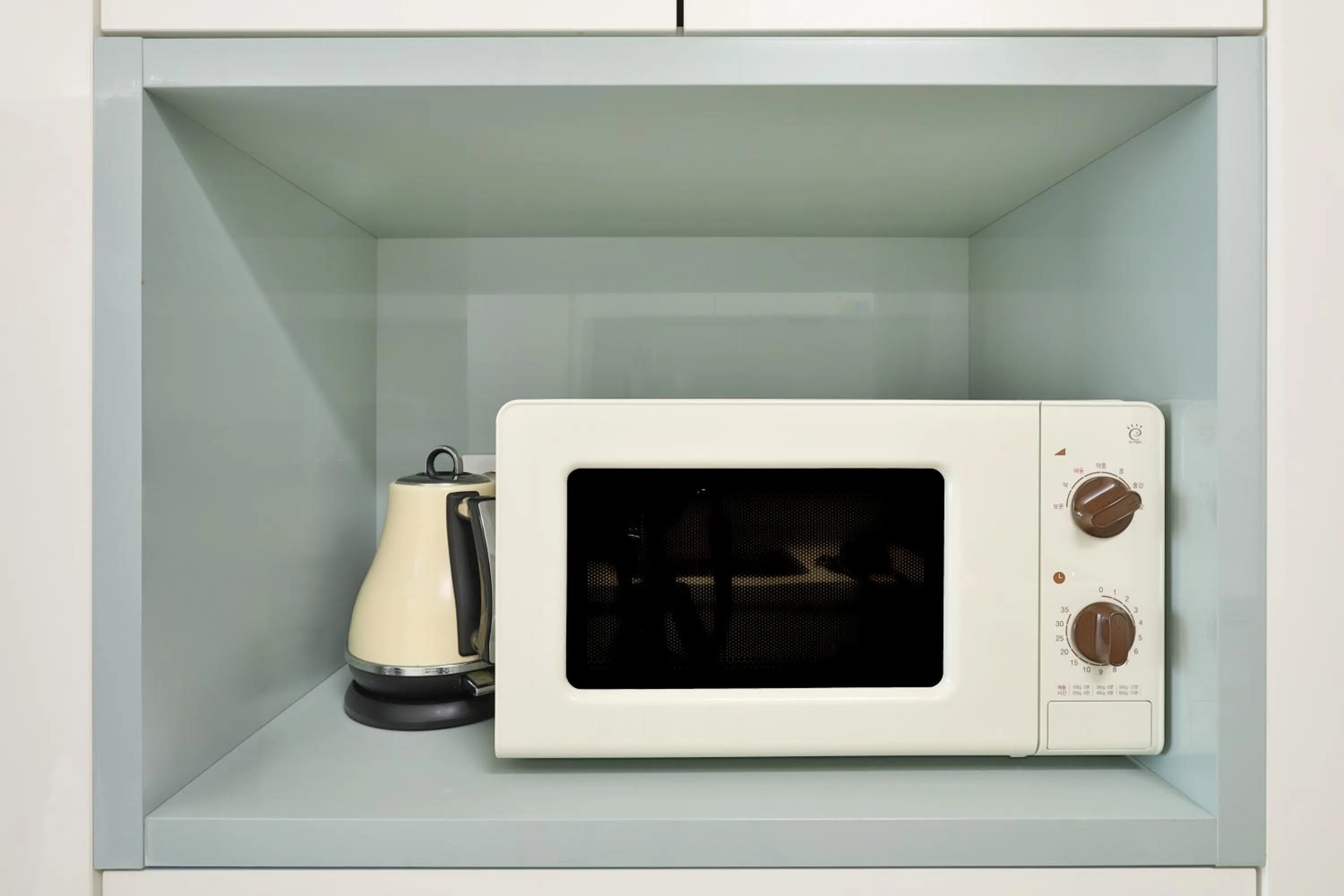 Kitchen or kitchenette in Landmark Stay in Songdo