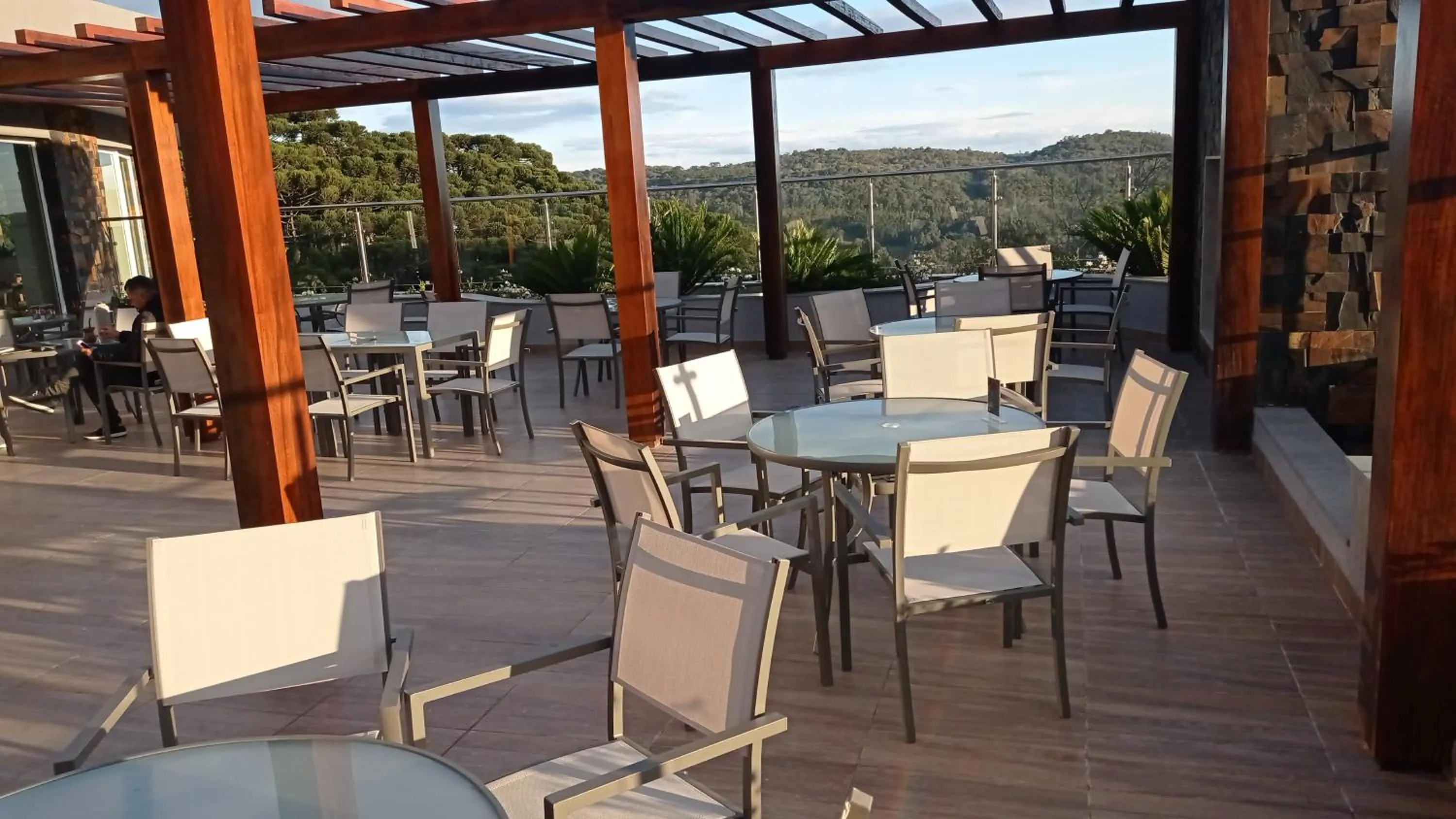 Lounge or bar in Golden Laghetto Resort Gramado