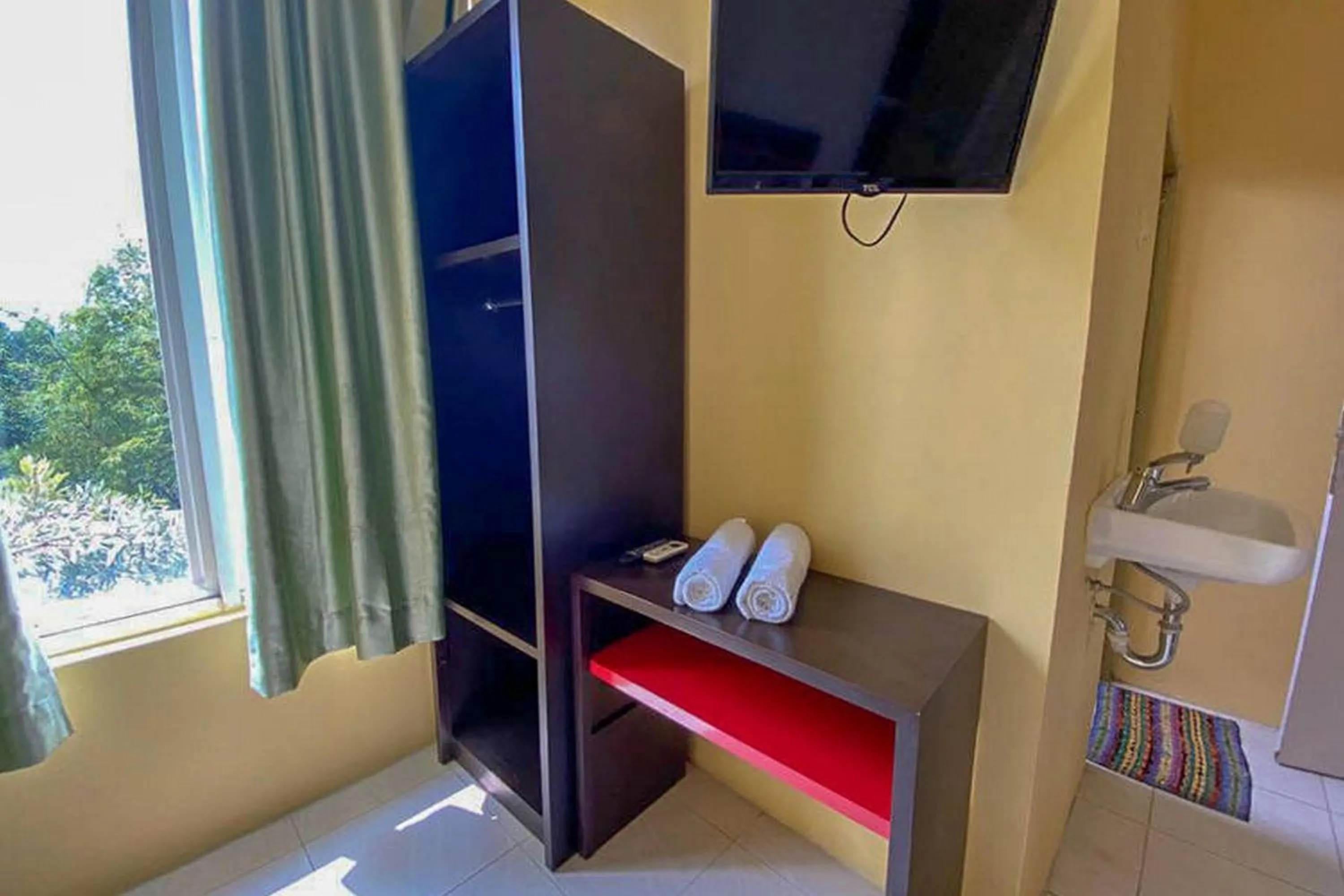 Rama Shinta Homestay near Gembira Loka Zoo RedPartner