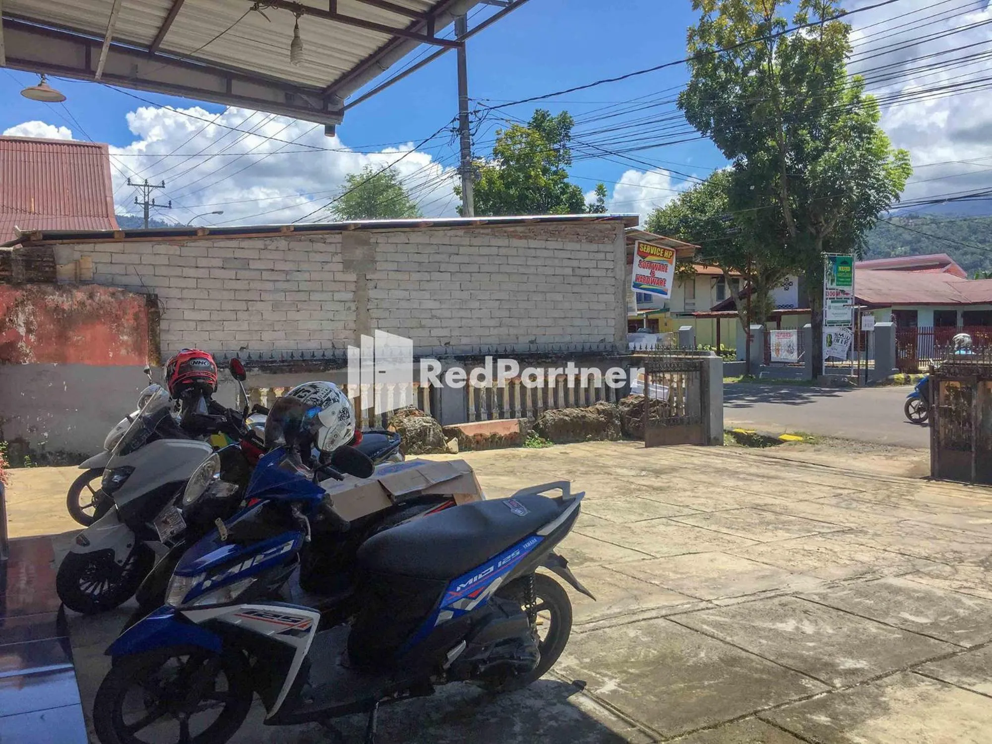 Parking in Wisma Andini Palopo RedPartner