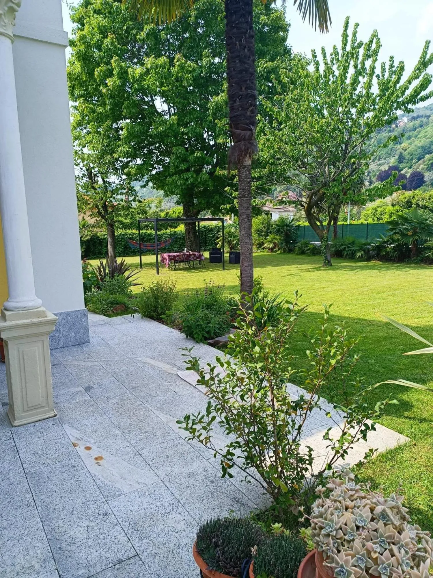 Garden in B&B VILLA PREZIOSA LAGO MAGGIORE