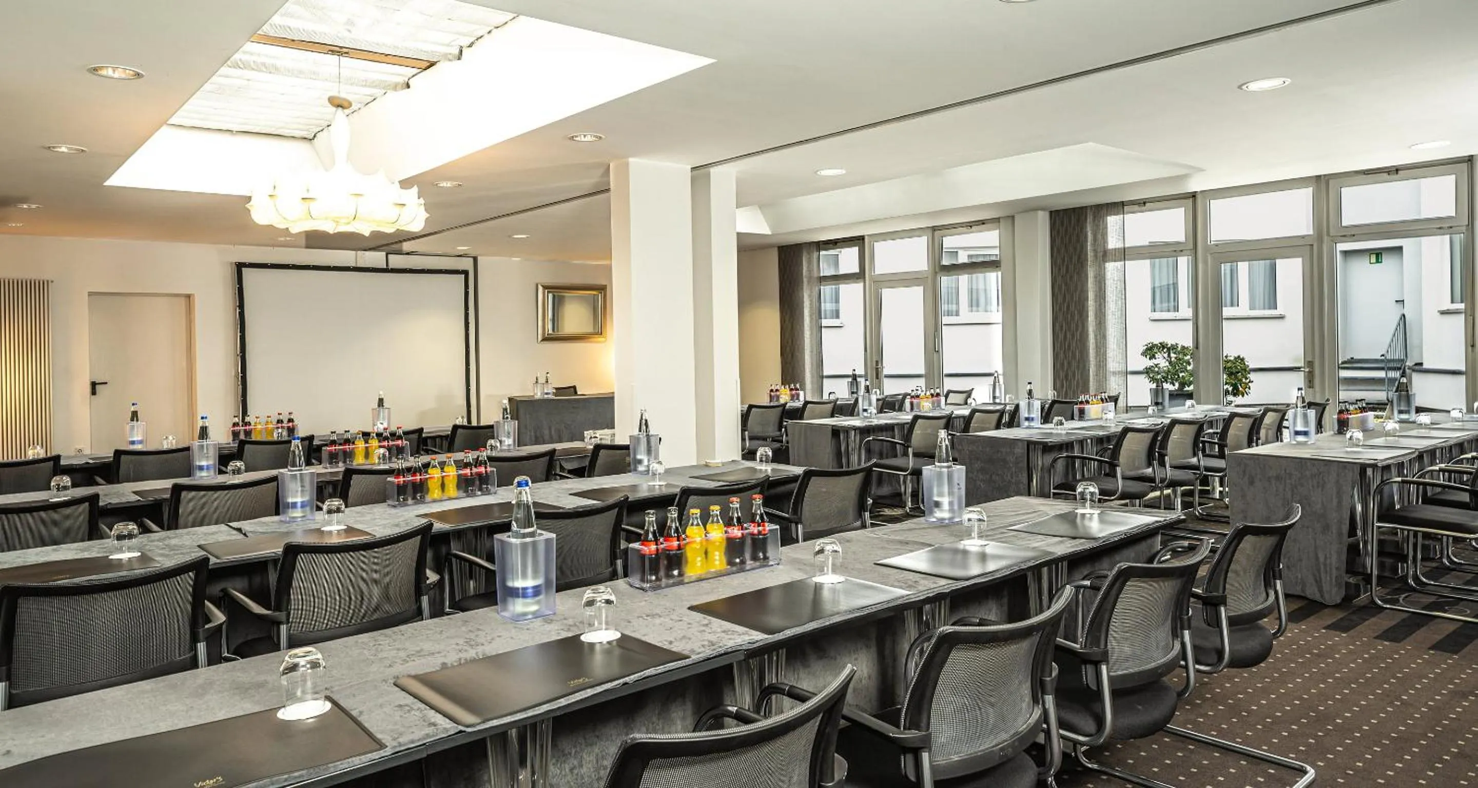 Meeting/conference room in Victor's Residenz-Hotel München