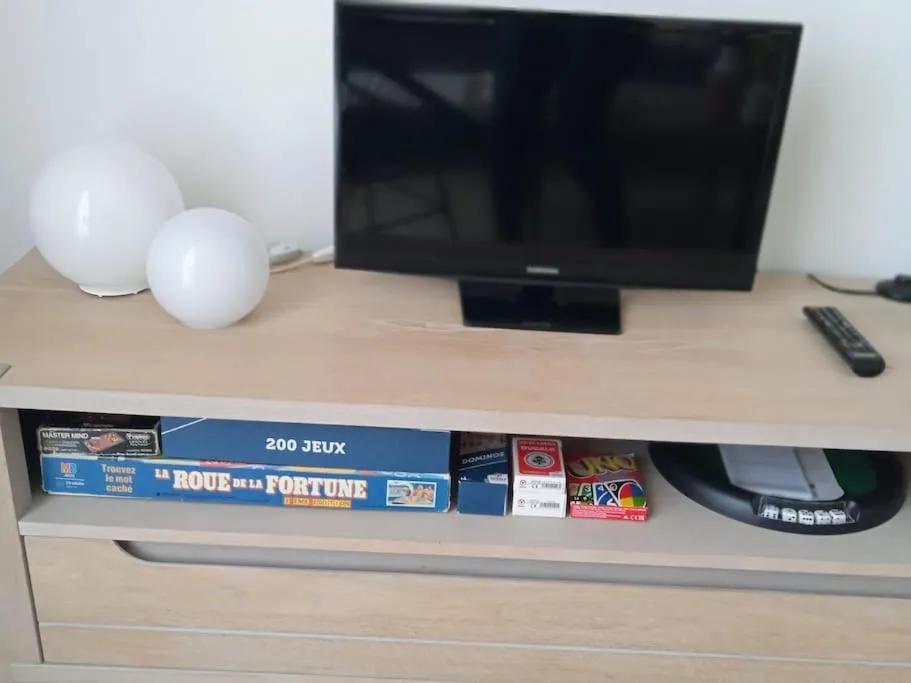 TV and multimedia in Les jardins de Mimizan