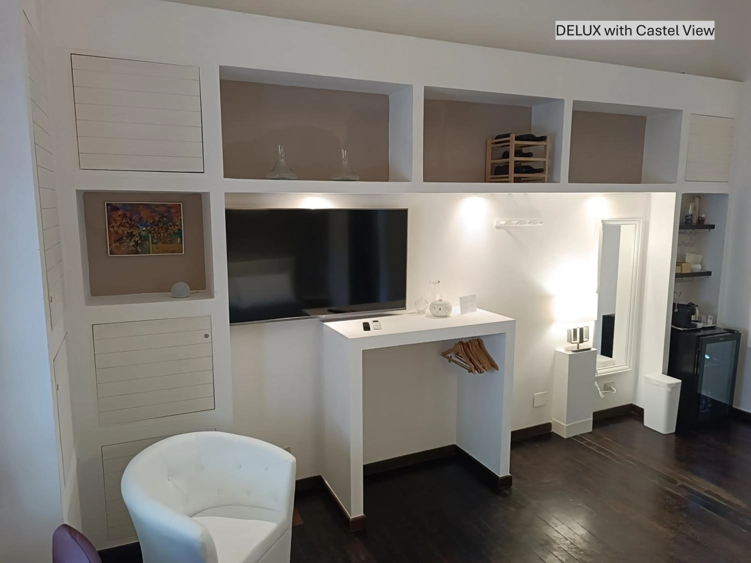 TV and multimedia in Dimora Arco Basso - Old Town