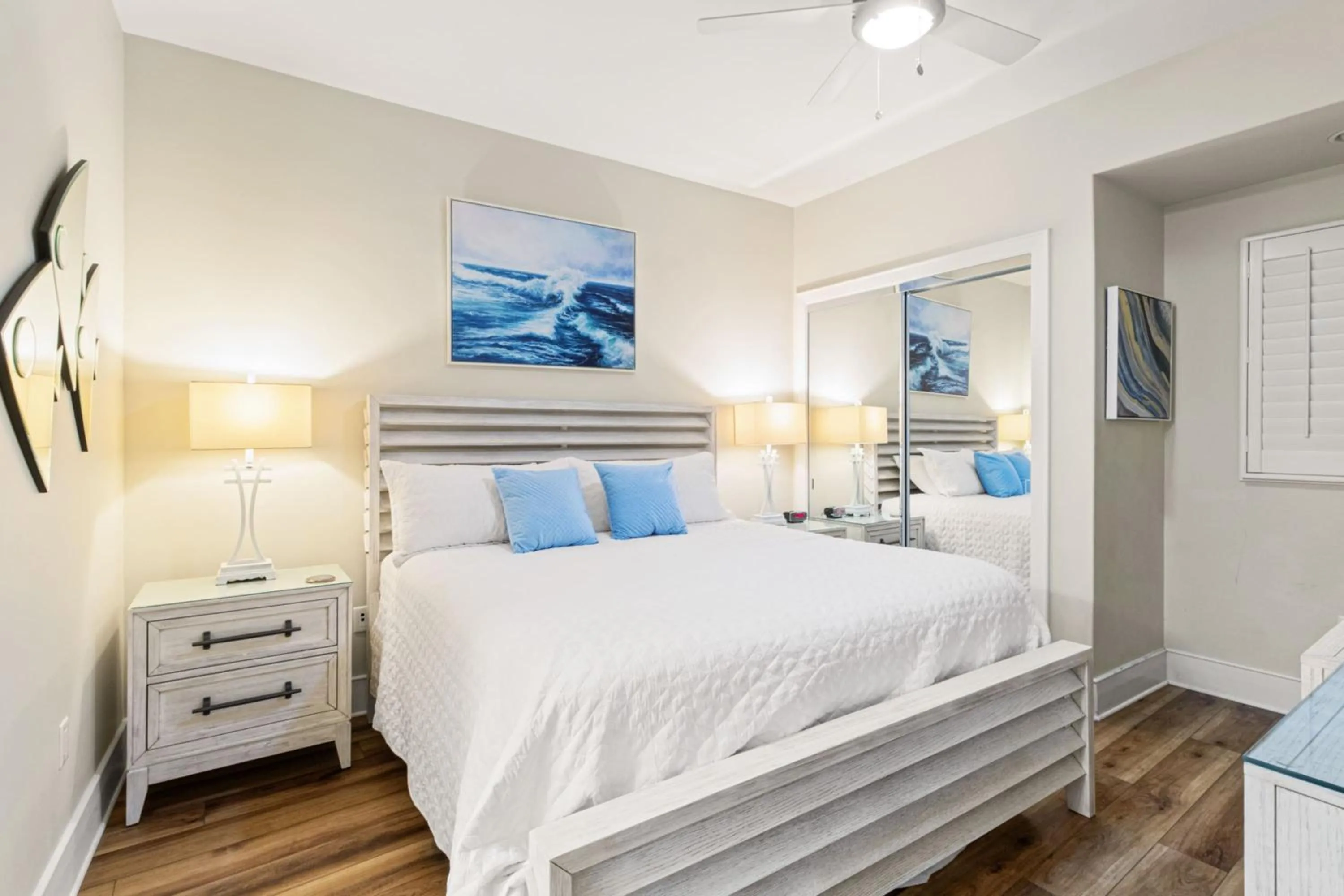 Bedroom, Bed in Turquoise 1908C