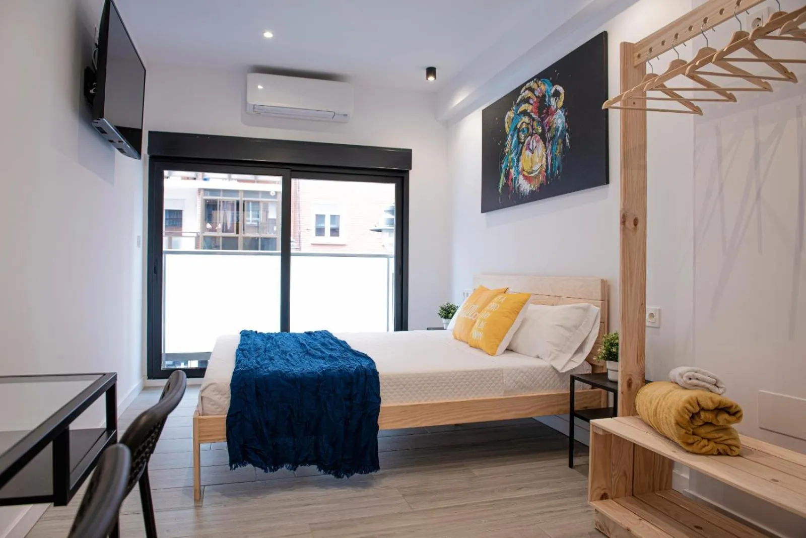 Bed in Bilbao ROOMS & KITCHEN Zorroza