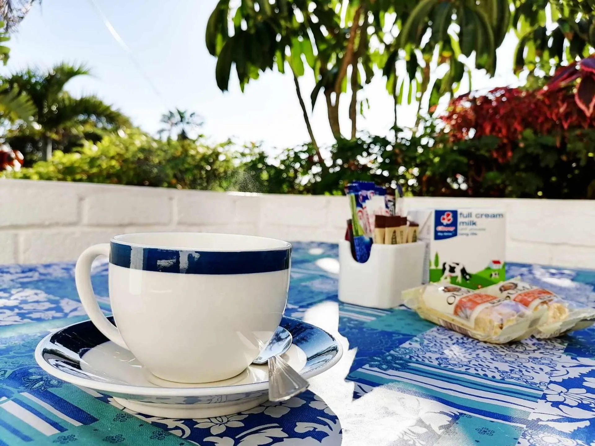Coffee/tea facilities in Boathouse Bed and Biscuit - Upper Deck