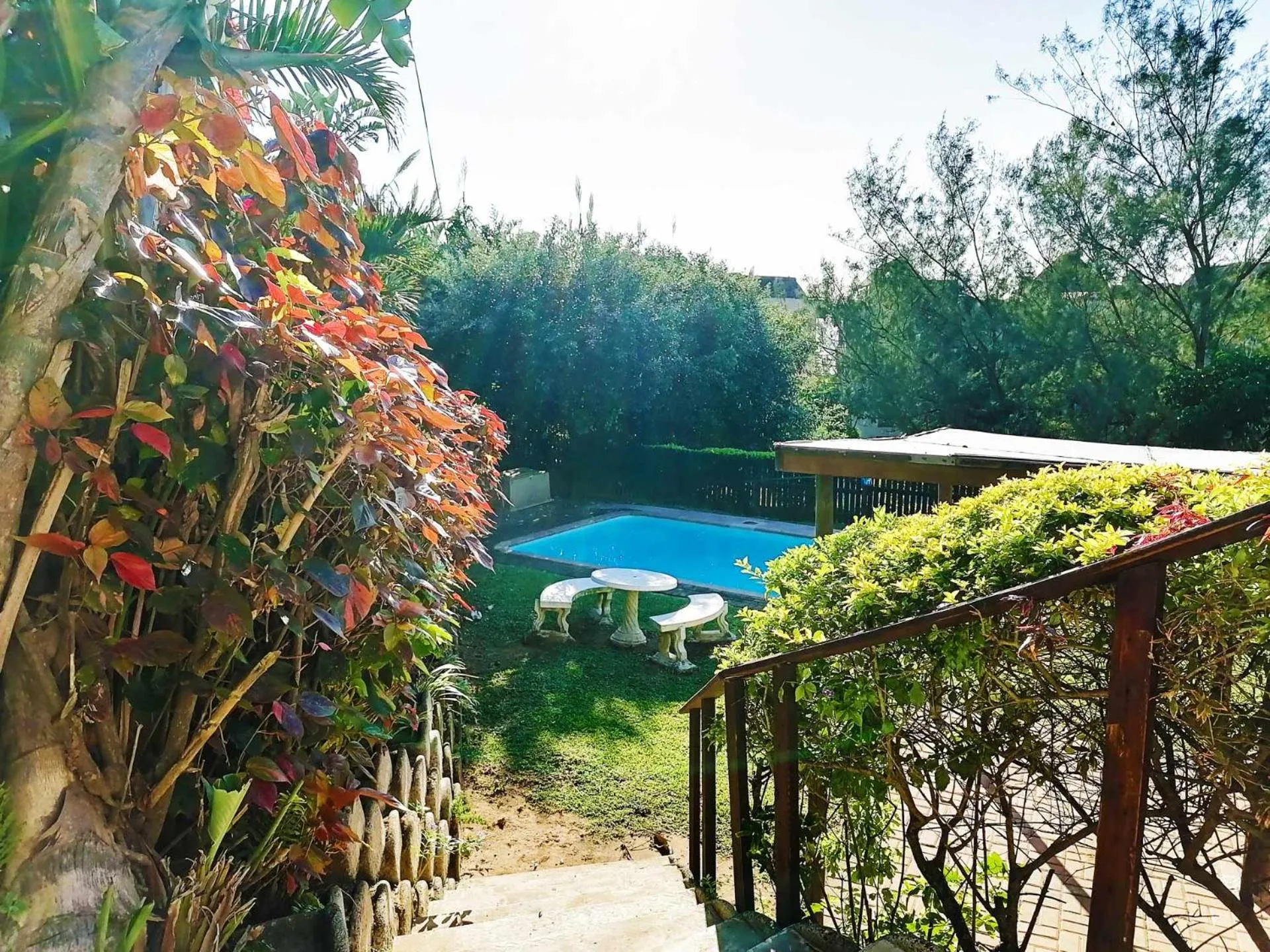 Swimming pool in Boathouse Bed and Biscuit - Upper Deck