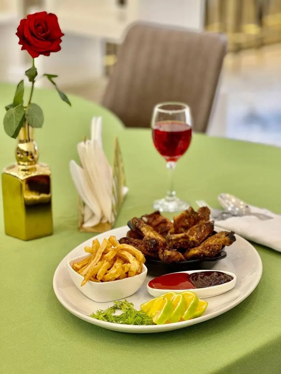 Restaurant/places to eat in Base Ethiopia International Hotel