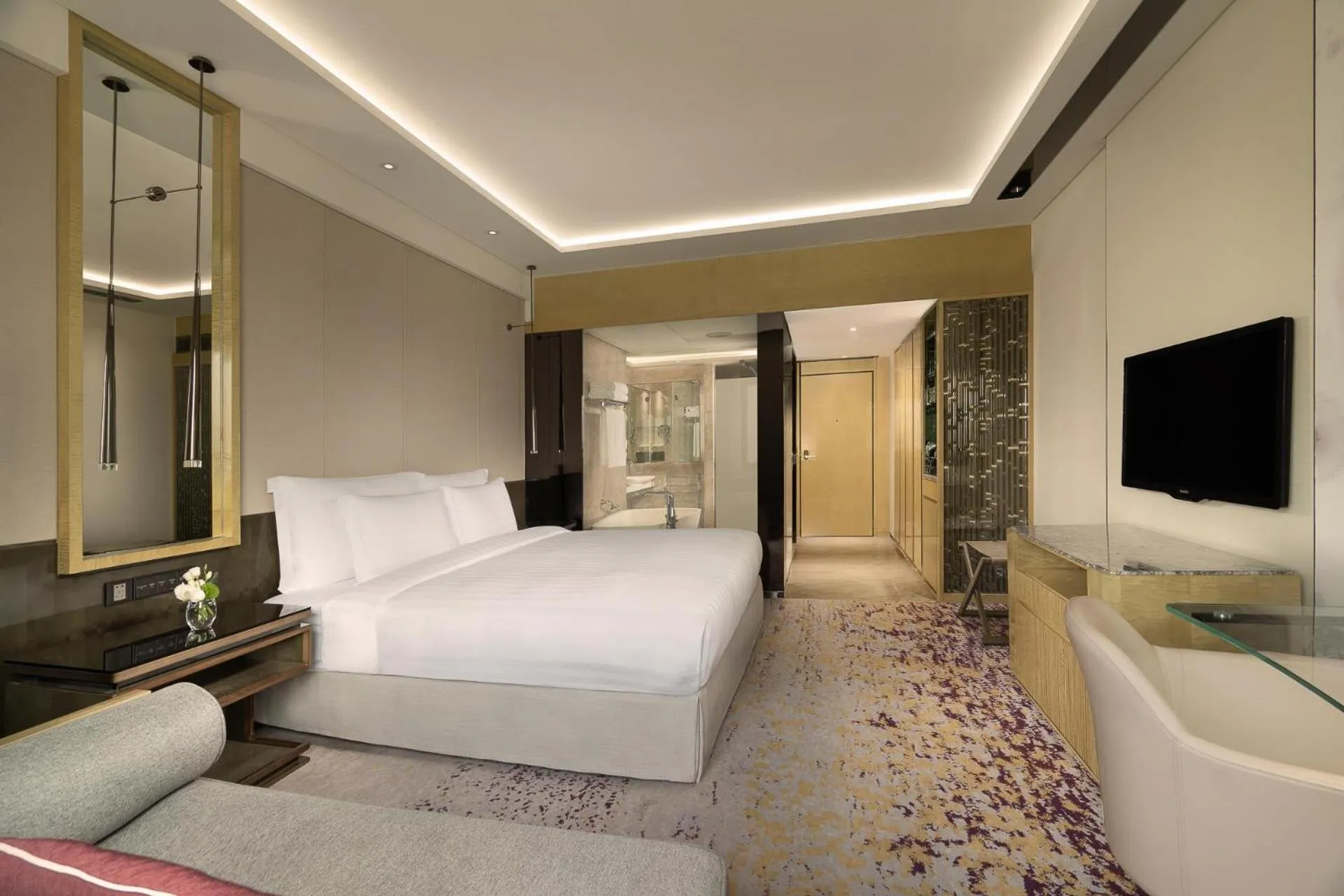 Bedroom, Bed in Kempinski Hotel Beijing Yansha Center