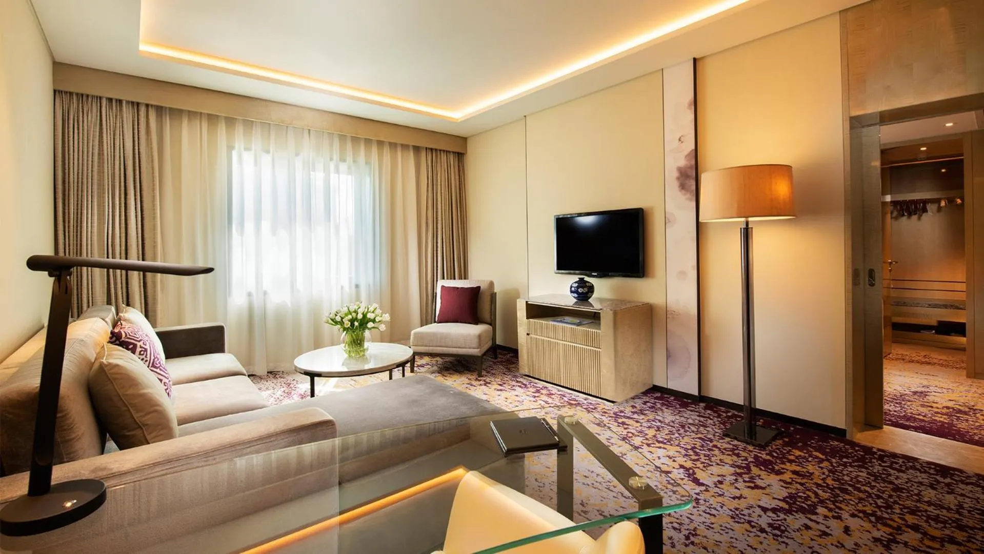 Living room in Kempinski Hotel Beijing Yansha Center