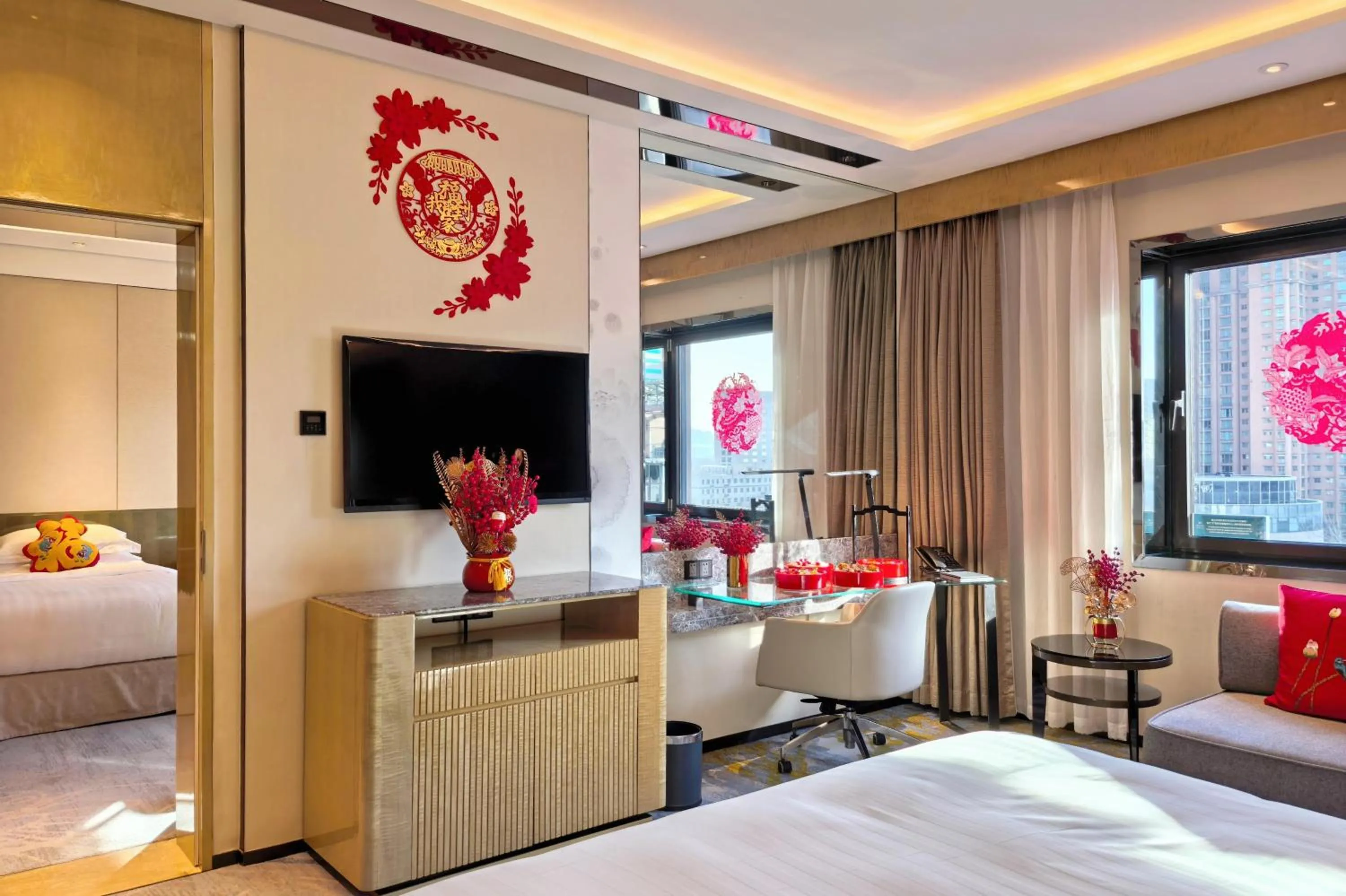 Bedroom, Bed in Kempinski Hotel Beijing Yansha Center