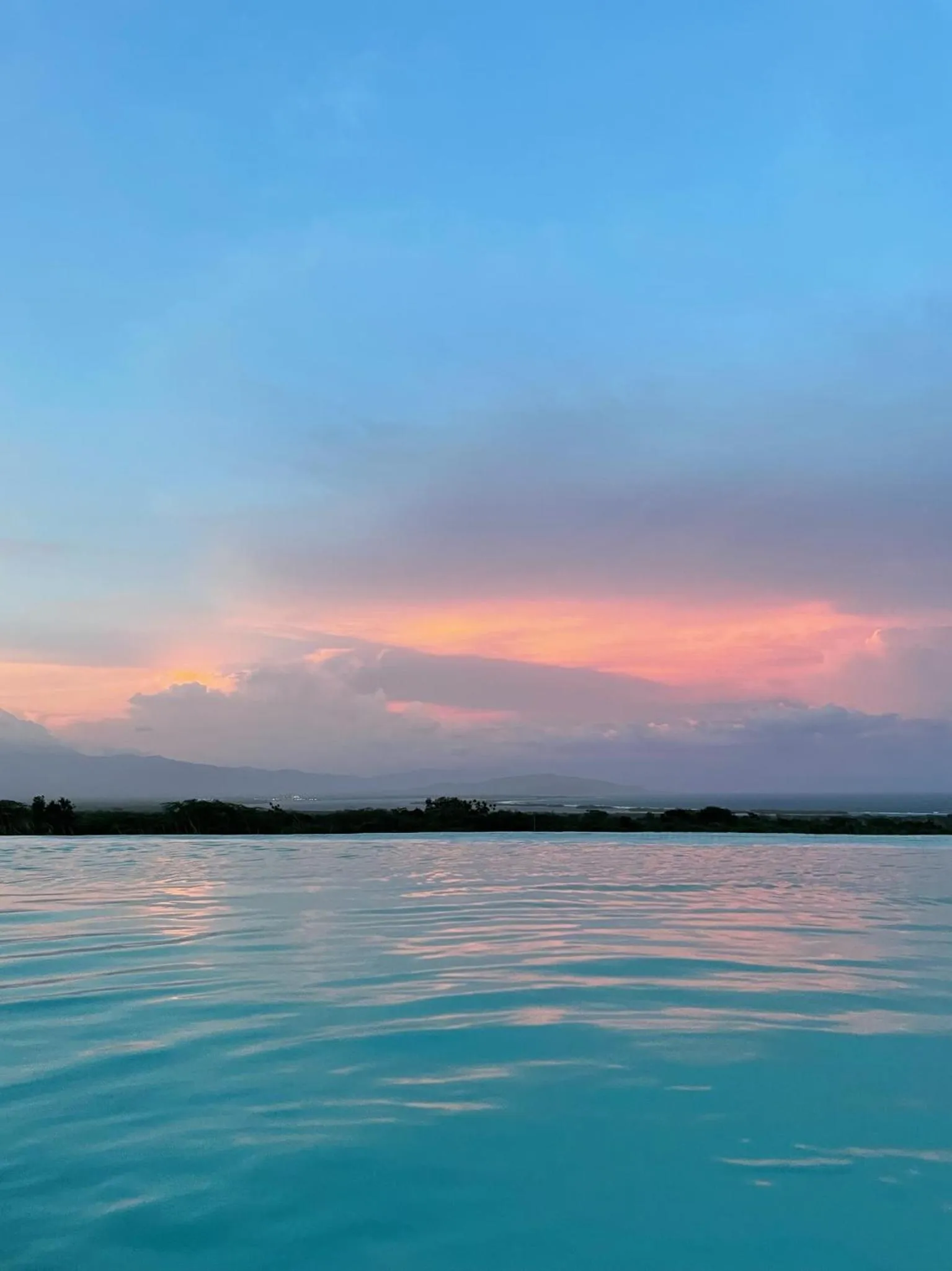 Pool view in Altos de la Caobita