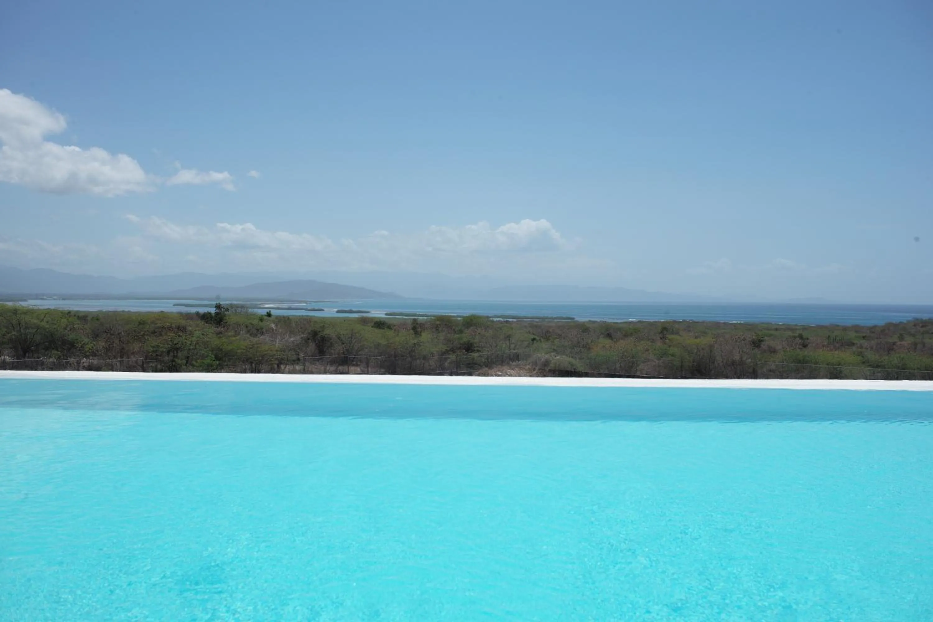 Swimming pool in Altos de la Caobita