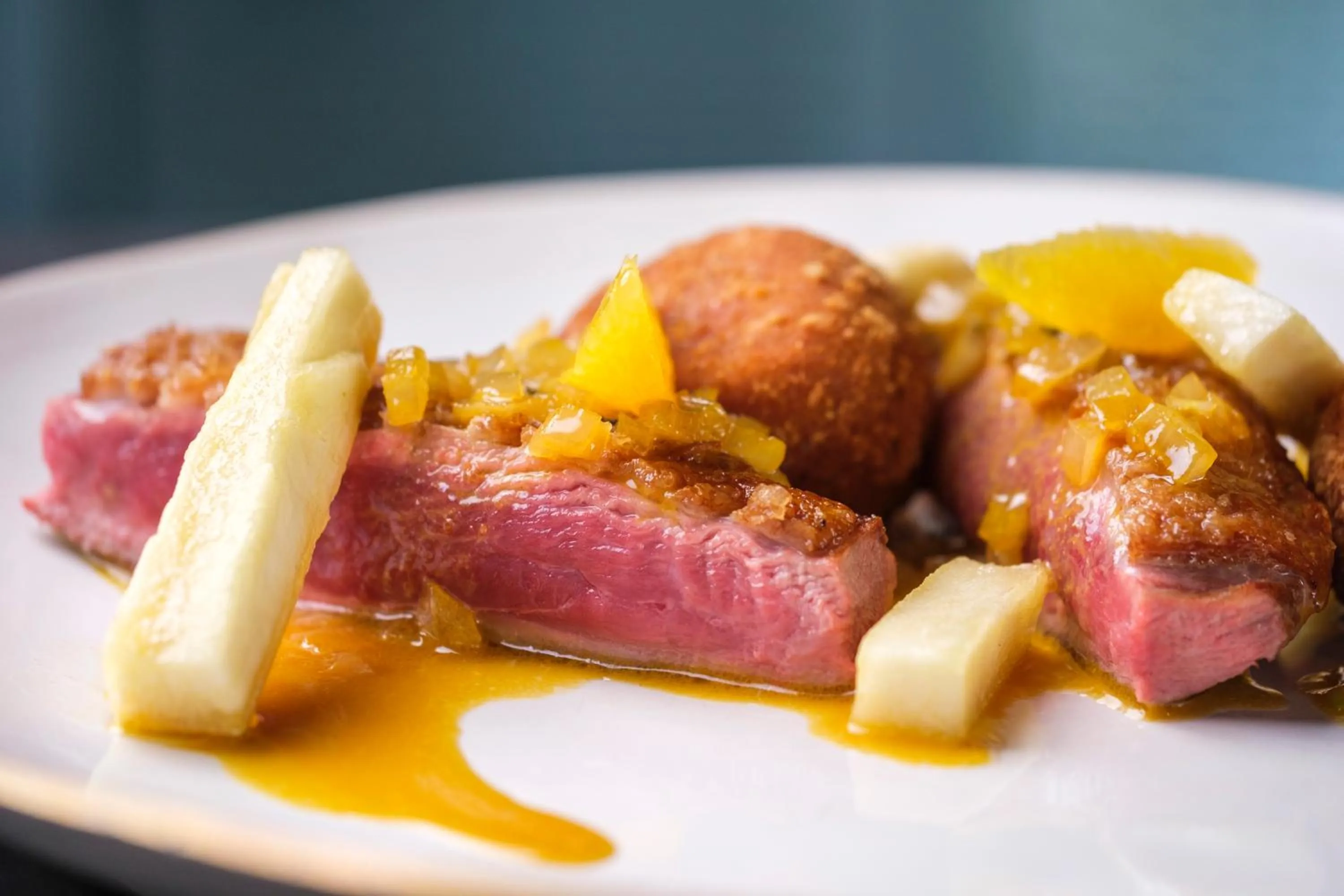 Restaurant/places to eat in The Shipyard - Angra