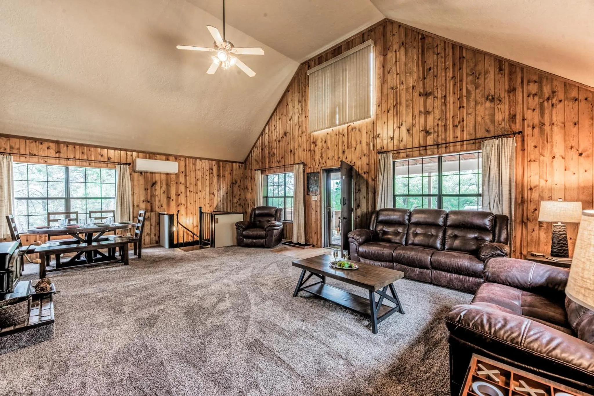 Living room in Four Cubs
