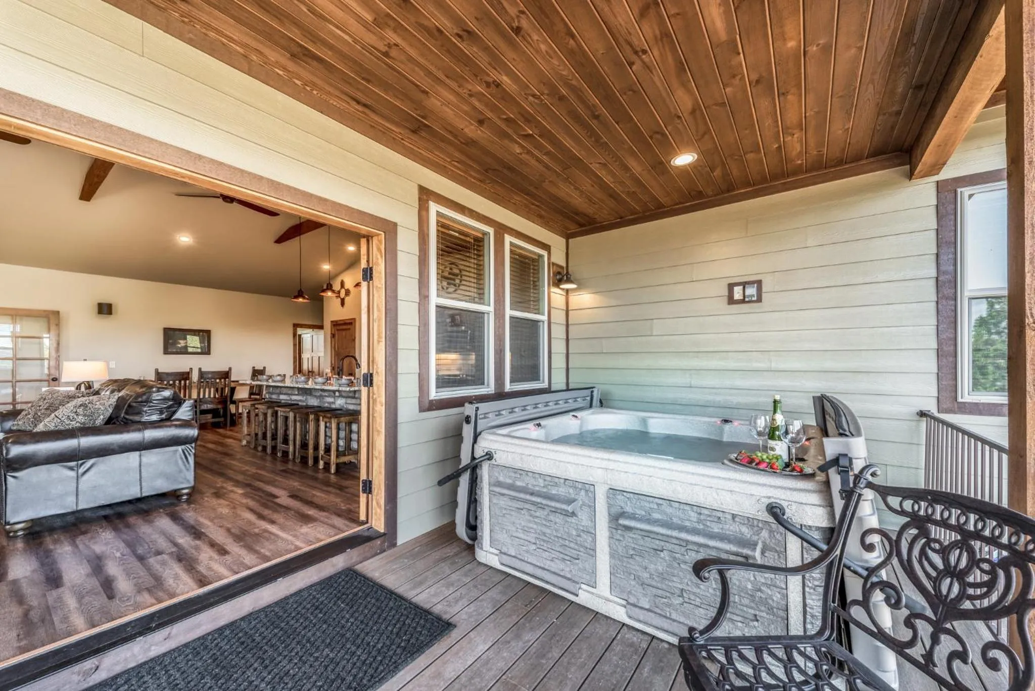 Property building in Wine Top