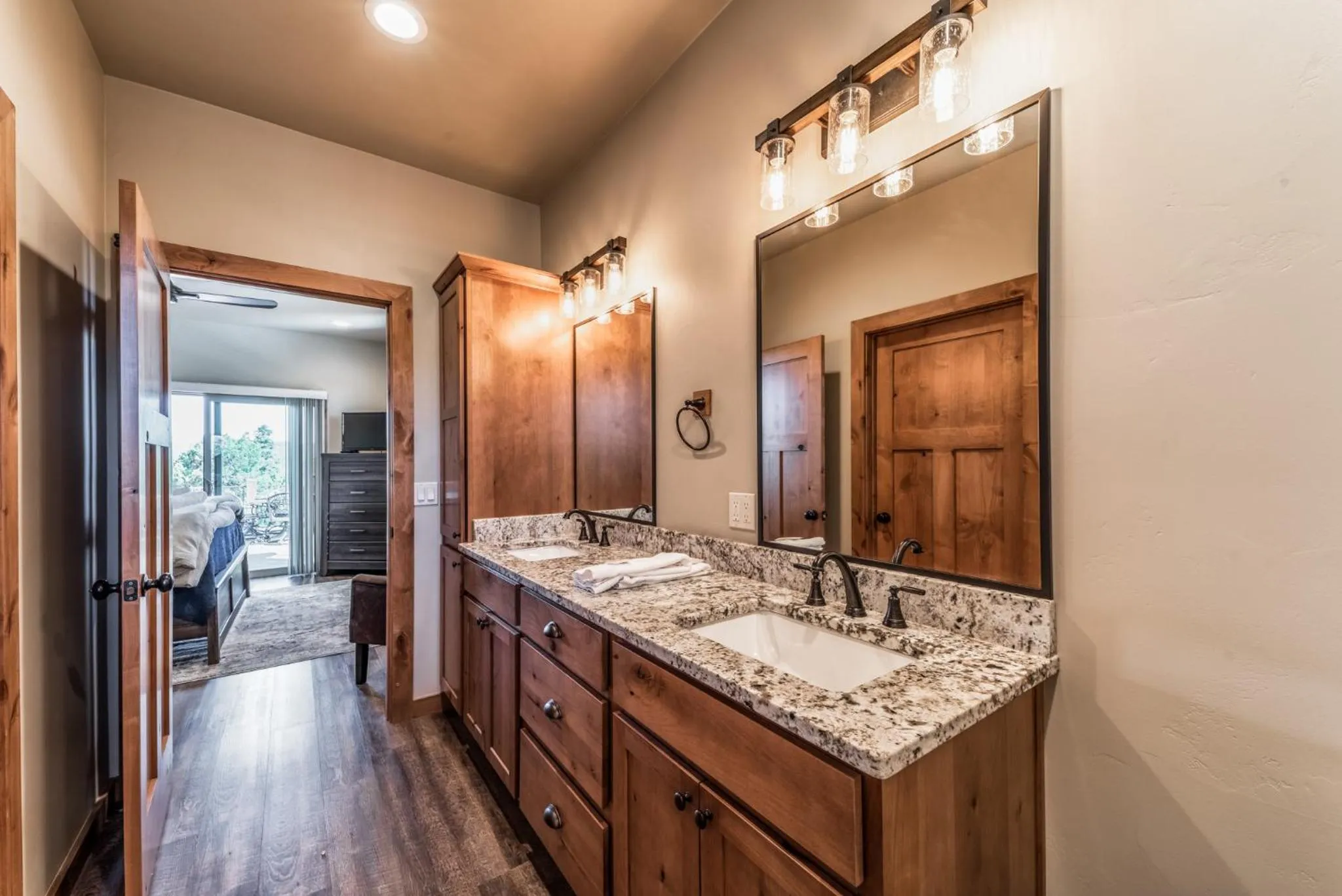 Kitchen or kitchenette in Wine Top