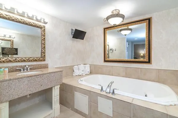 Bathroom in Bellissimo Hotel, Trademark by Wyndham Near Foxwoods Casino