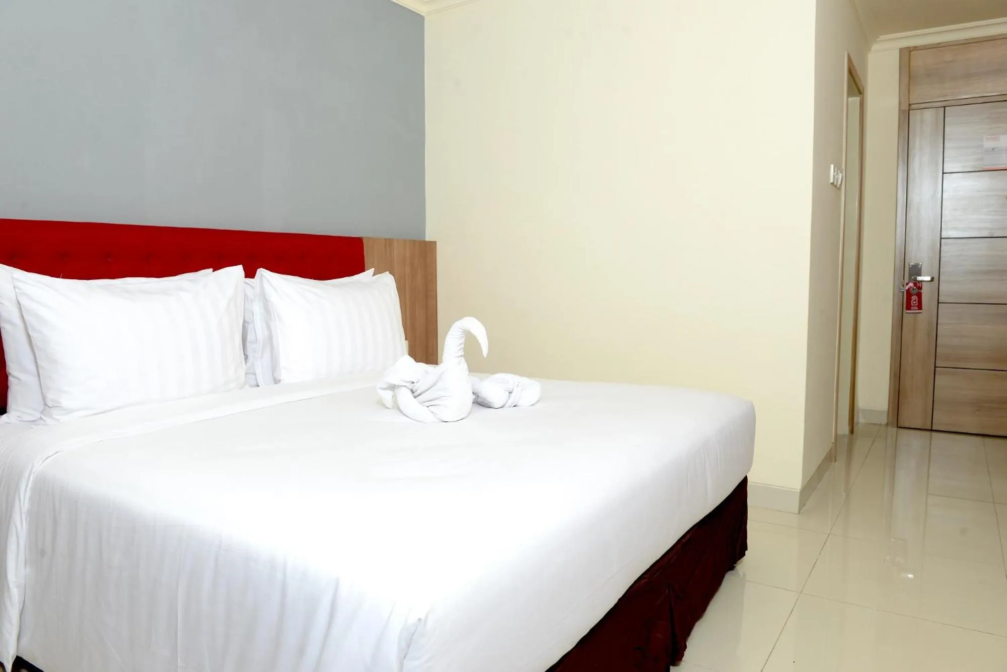 Photo of the whole room, Bed in Moritz Hotel RSAB Harapan Kita