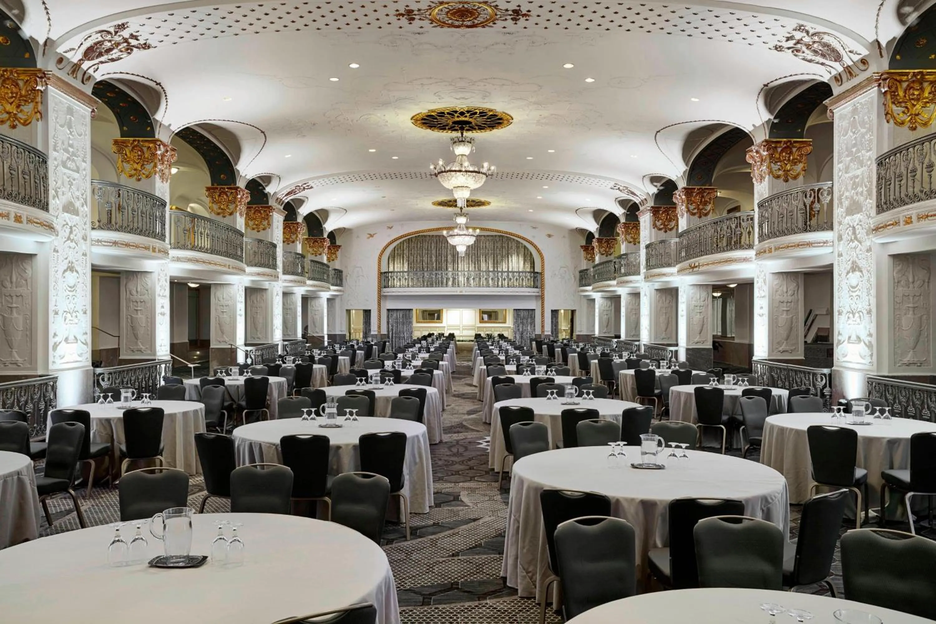Meeting/conference room in The Mayflower Hotel, Autograph Collection