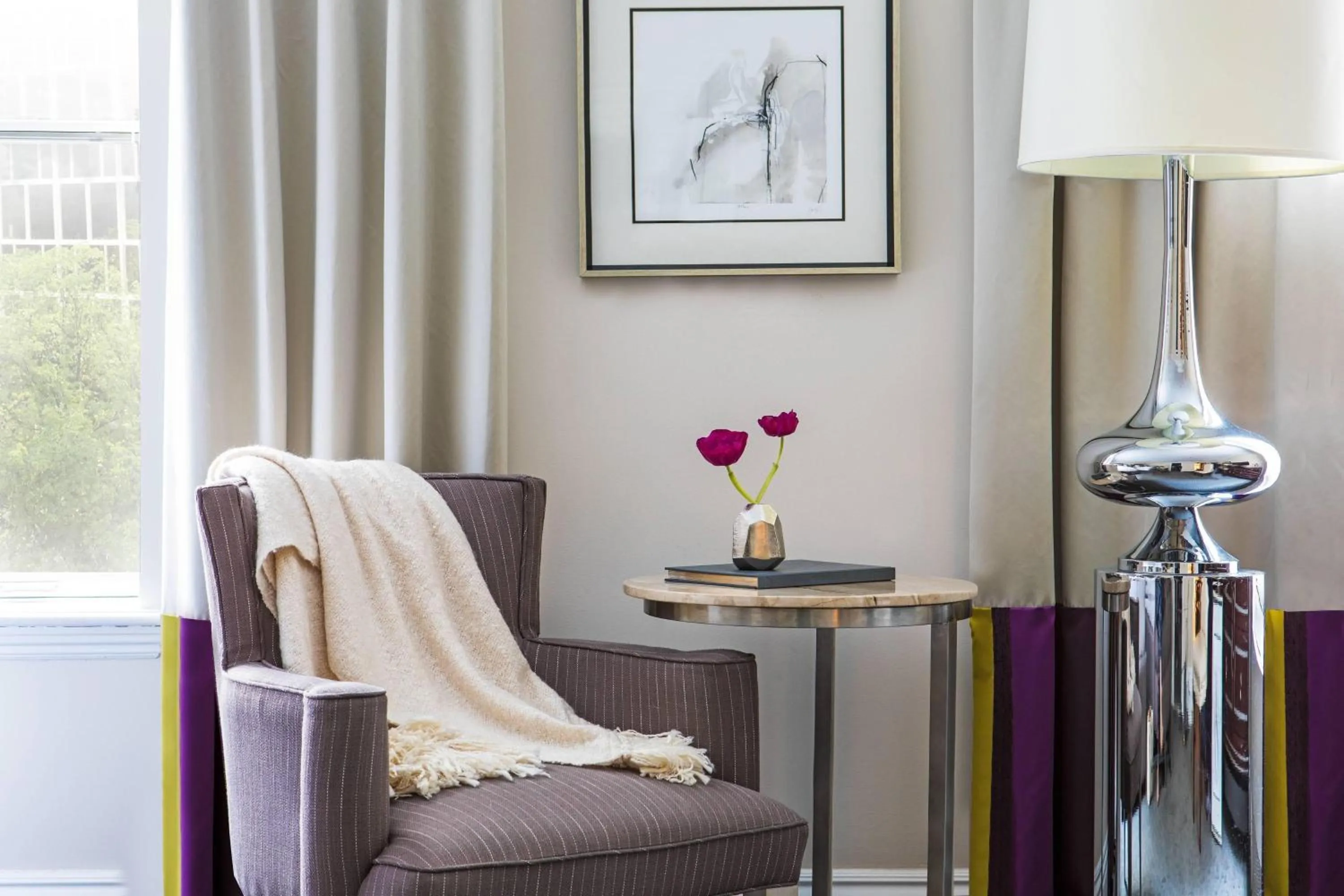 Photo of the whole room in The Mayflower Hotel, Autograph Collection