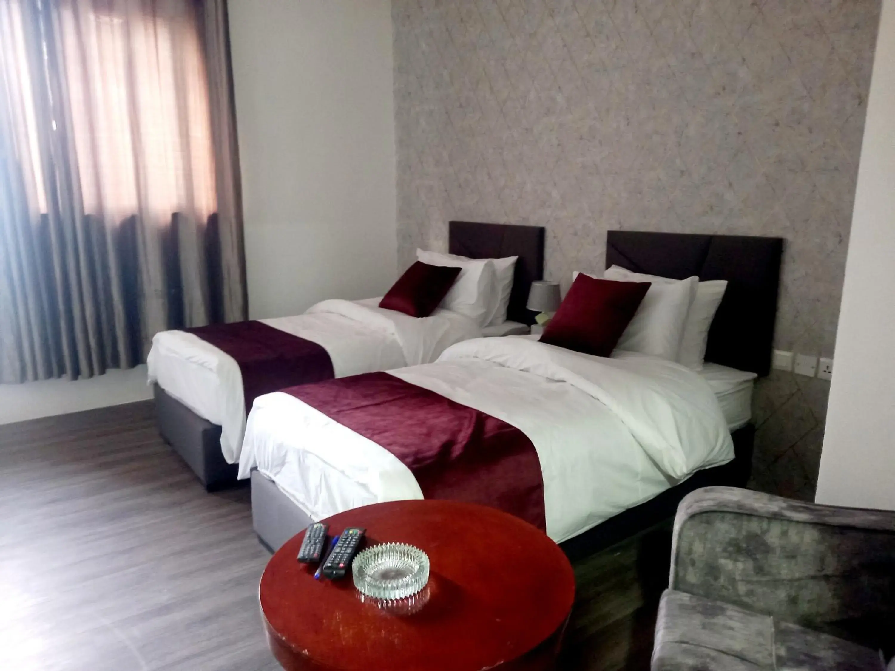 Standard Twin Room in Twins Downtown Hotel Standard Twin Room in Twins Downtown Hotel