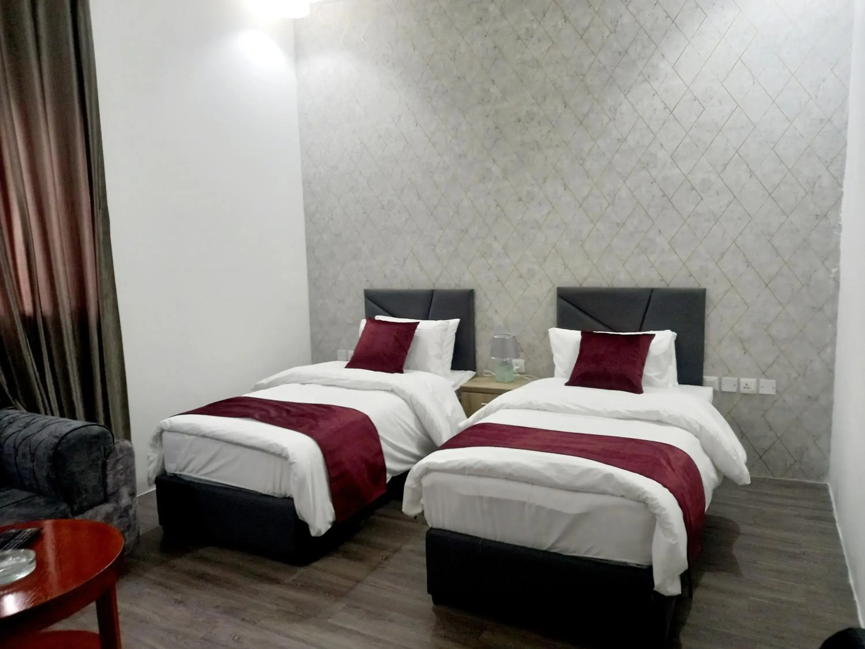 Standard Twin Room in Twins Downtown Hotel Standard Twin Room in Twins Downtown Hotel