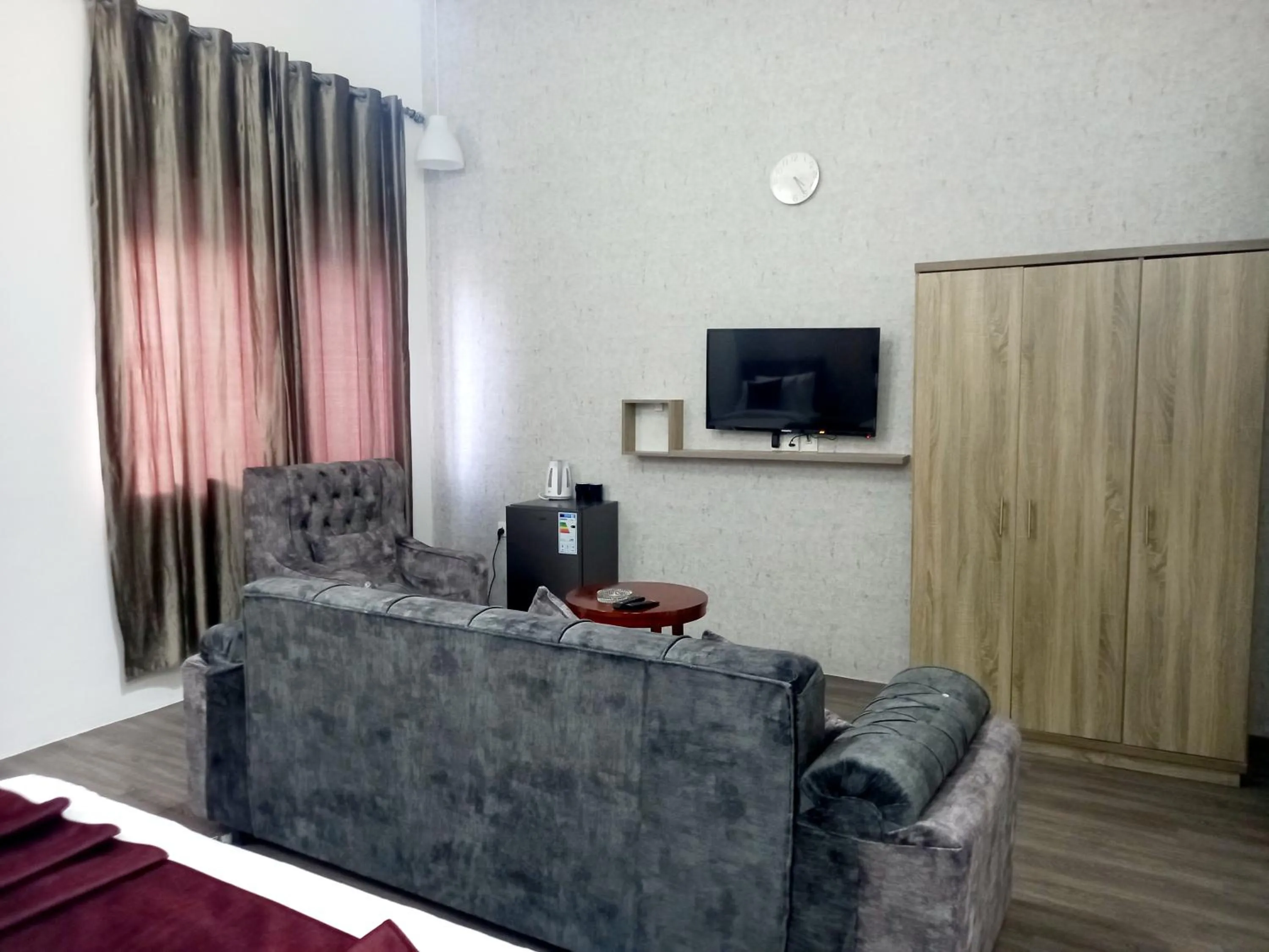 TV and multimedia in Twins Downtown Hotel