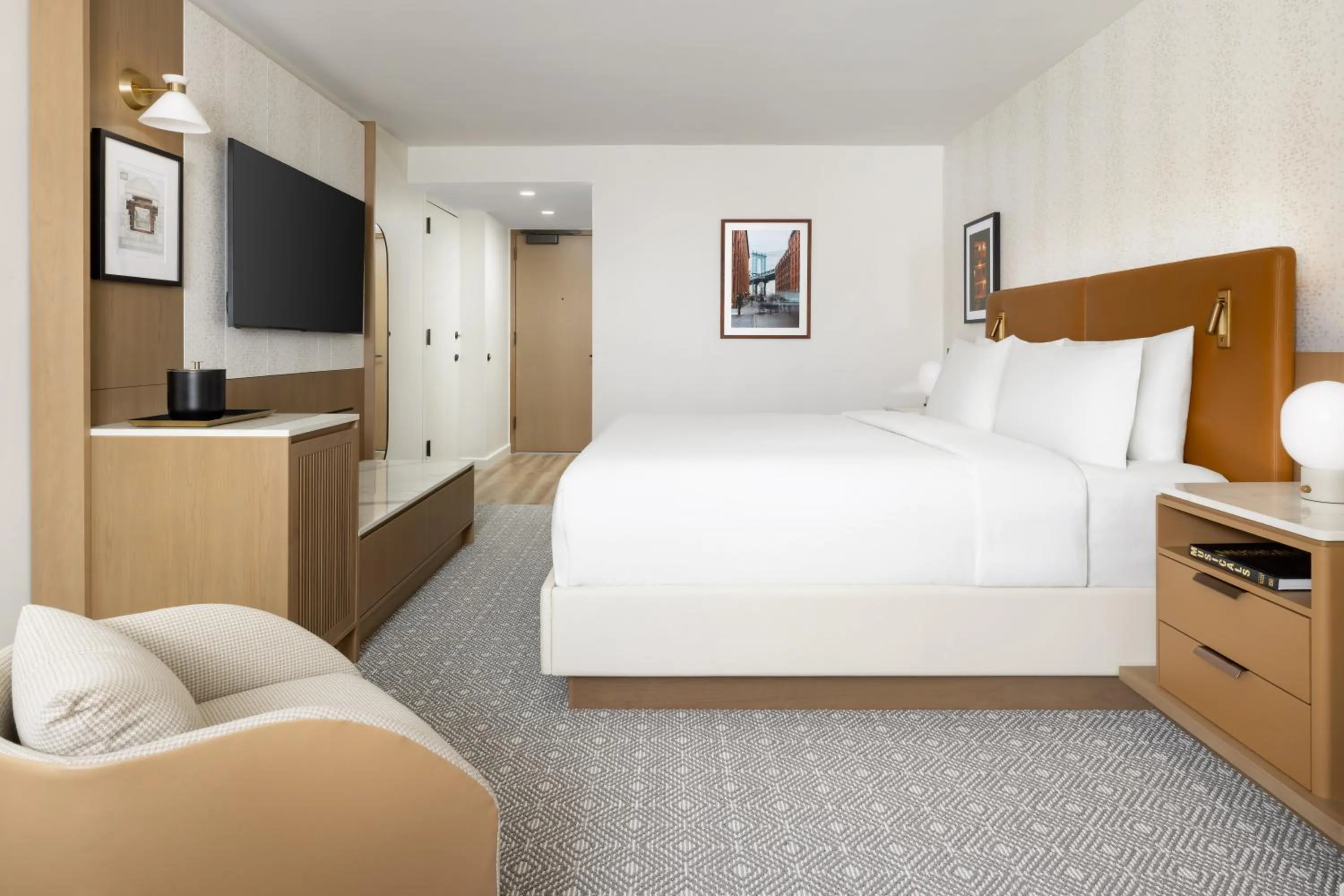 Photo of the whole room, Bed in Hyatt Regency Times Square