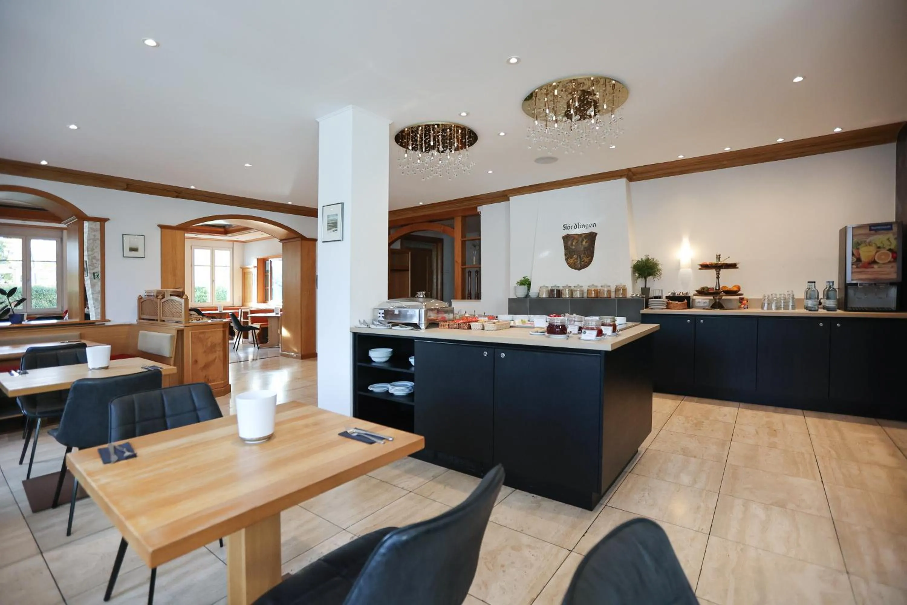 Restaurant/places to eat in Arthotel ANA Flair