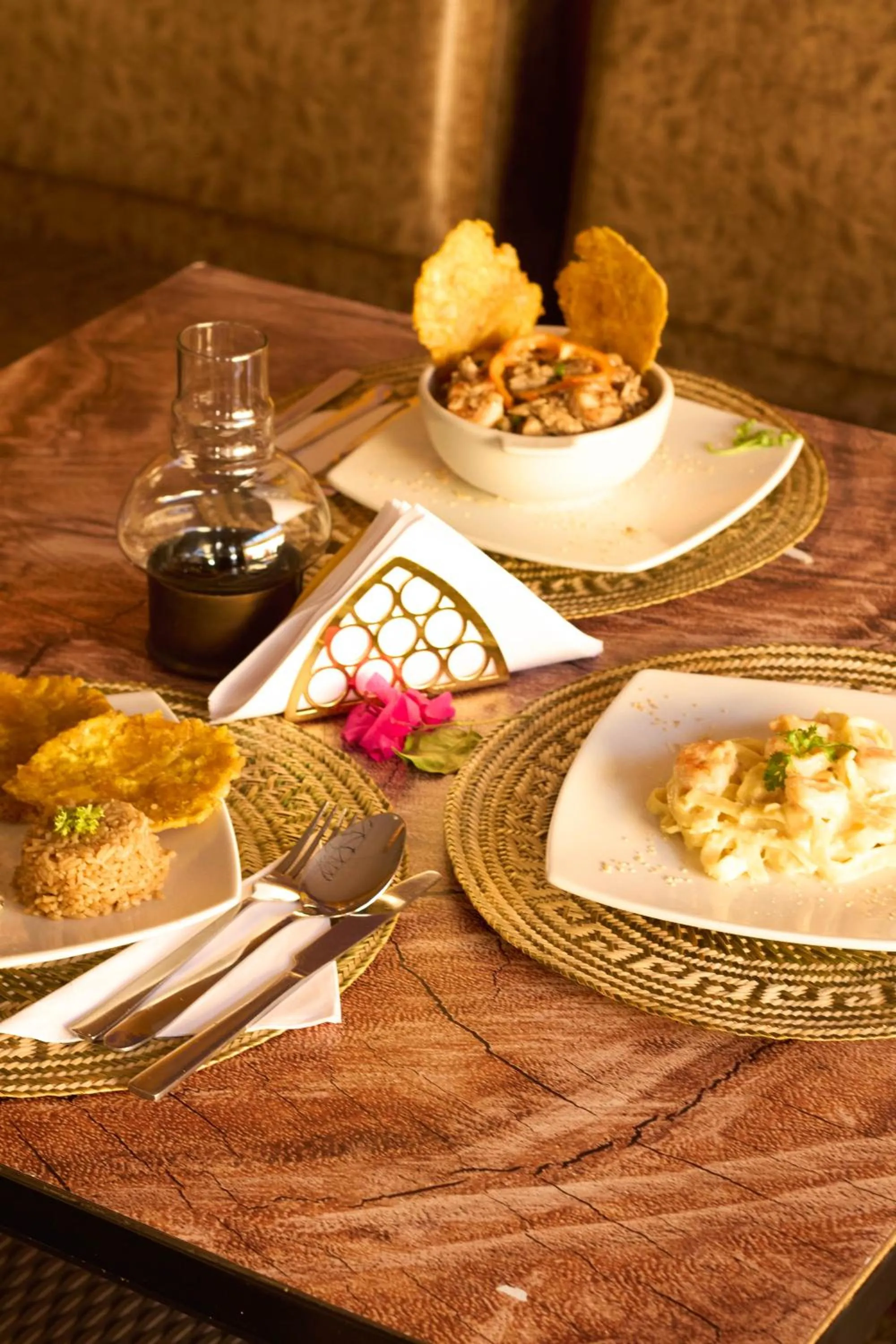 Food and drinks in Curazao Hotel -Centro Histórico-