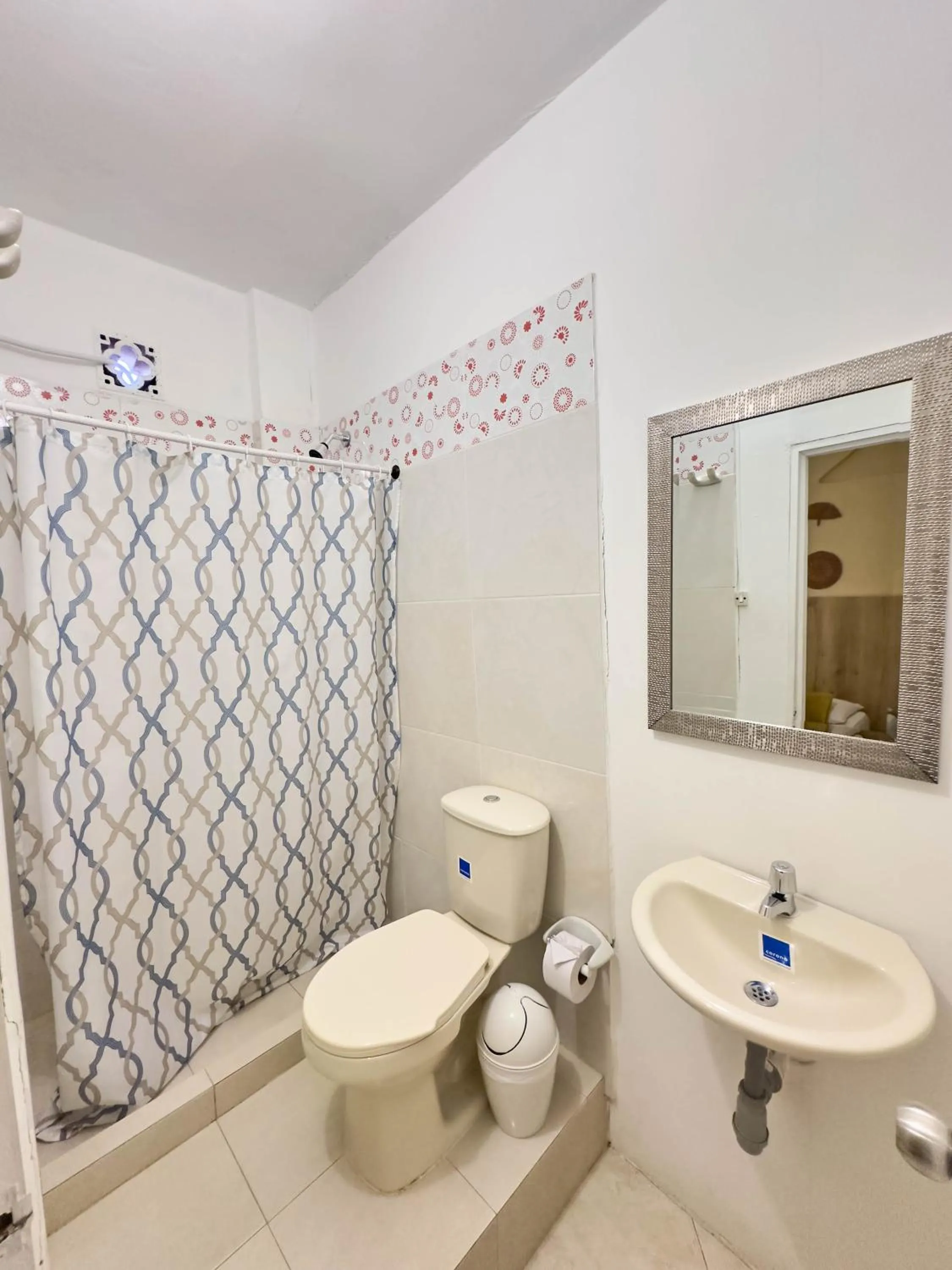 Shower in Curazao Hotel -Centro Histórico-