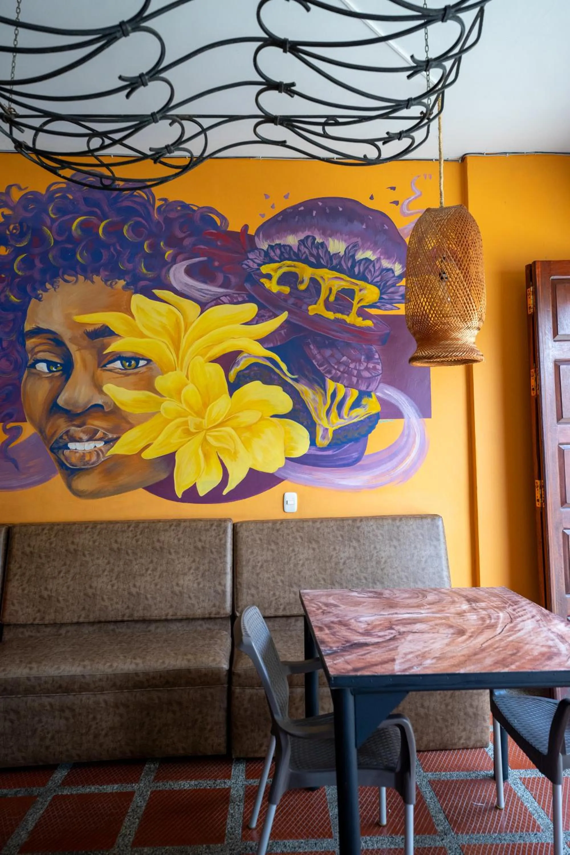 Restaurant/places to eat in Curazao Hotel -Centro Histórico-