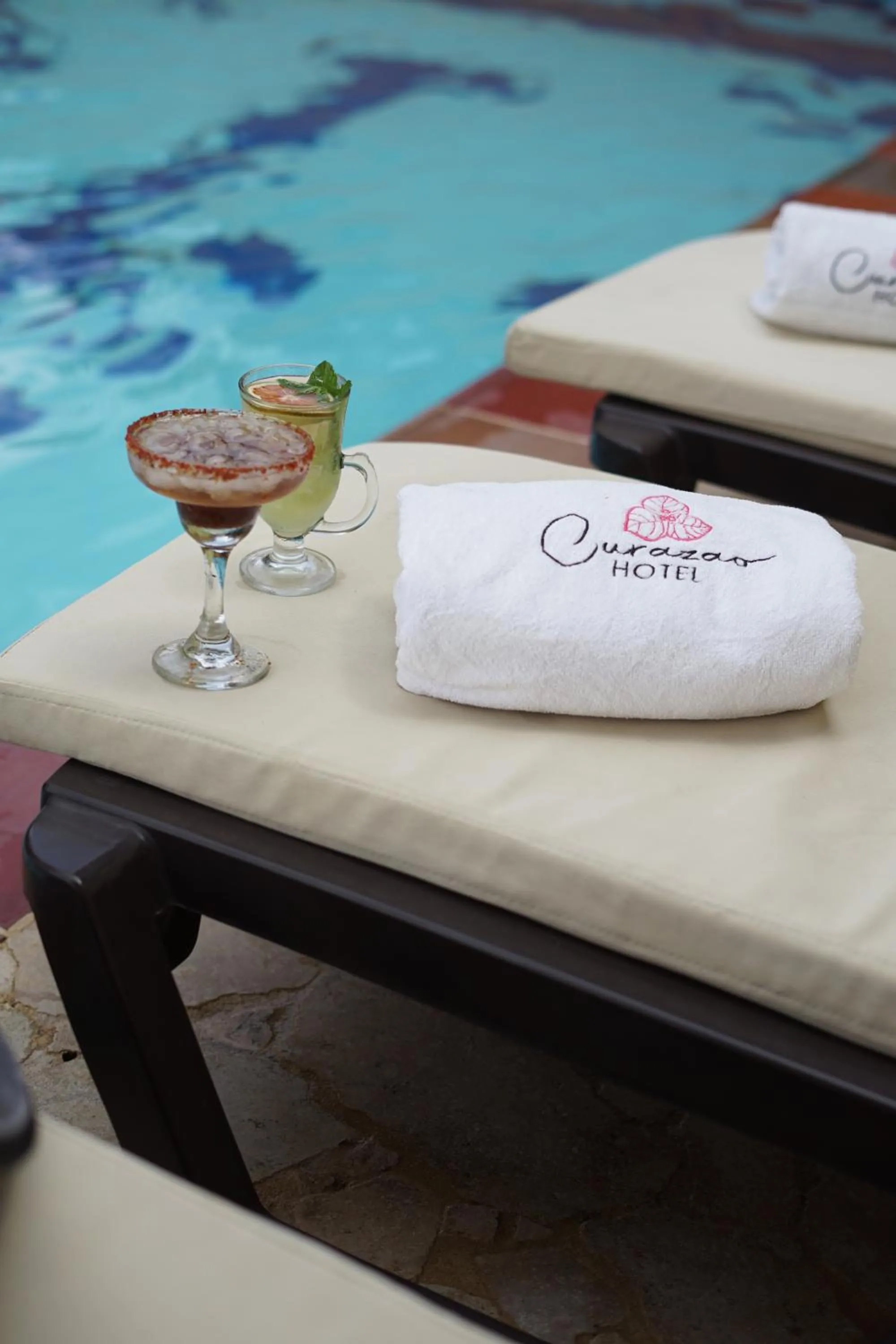 Restaurant/places to eat in Curazao Hotel -Centro Histórico-