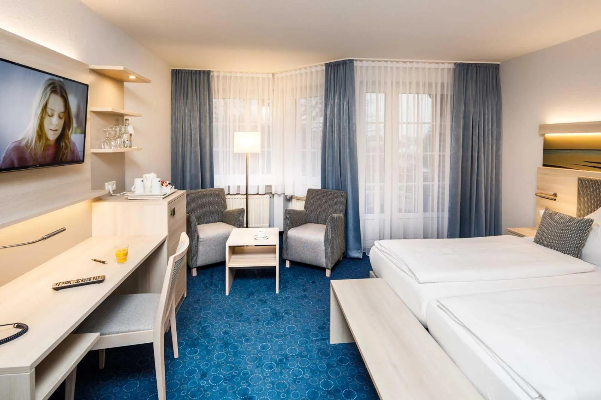 Balcony/Terrace, Bed in Hotel Seeschwalbe