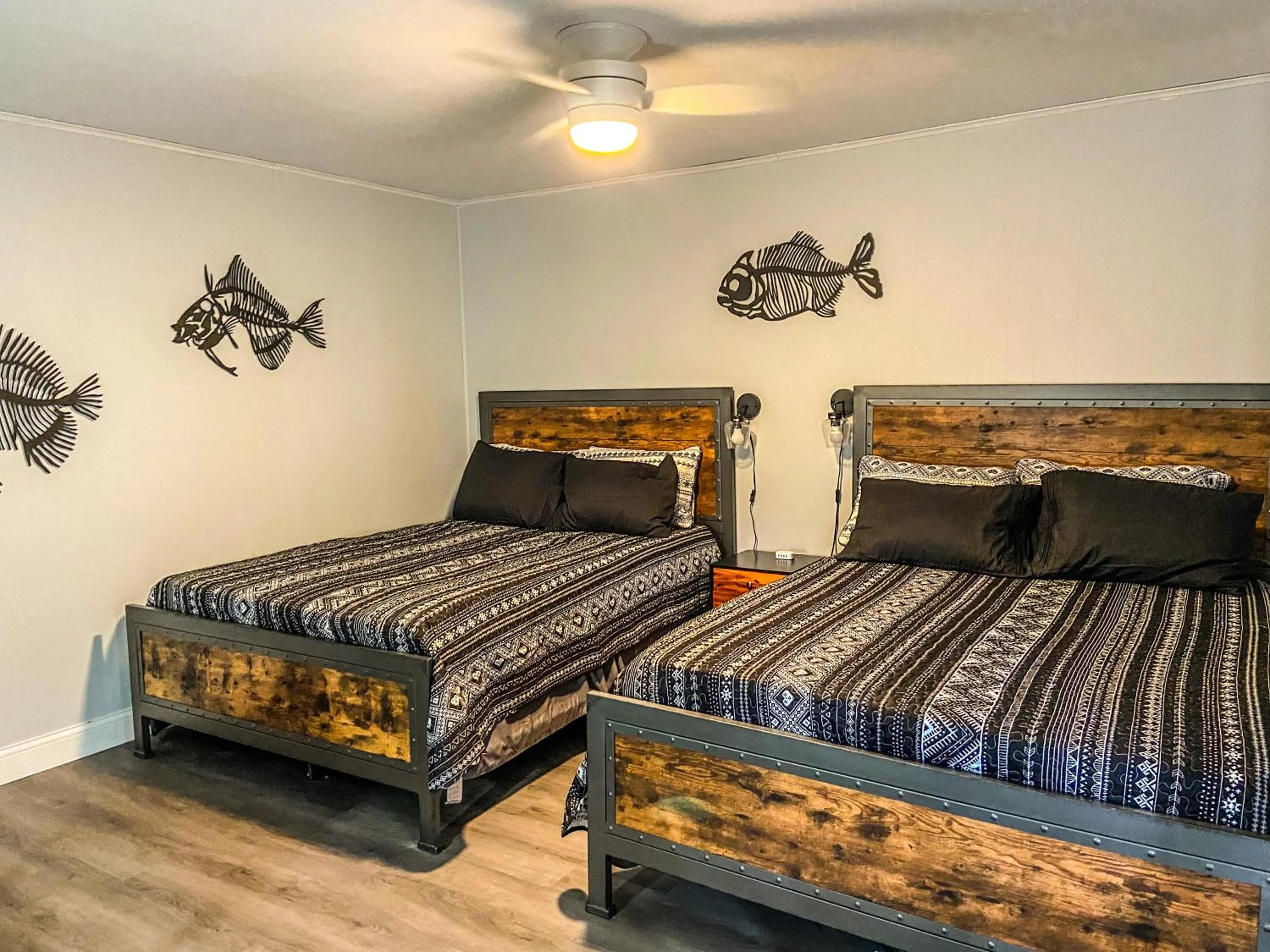 Bed in Reel Inn and Lodge