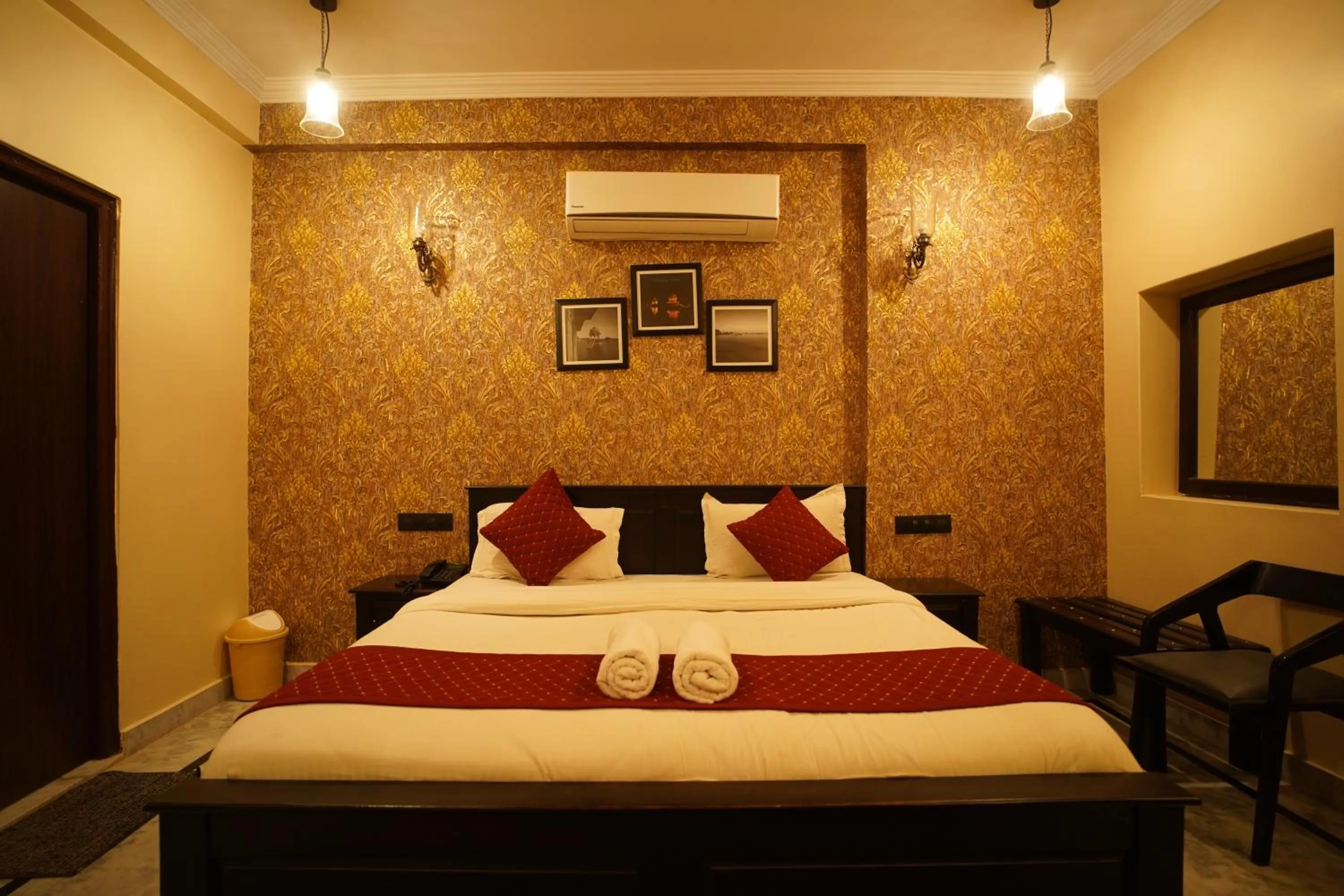 Bed in Hotel Vasshifa Palace