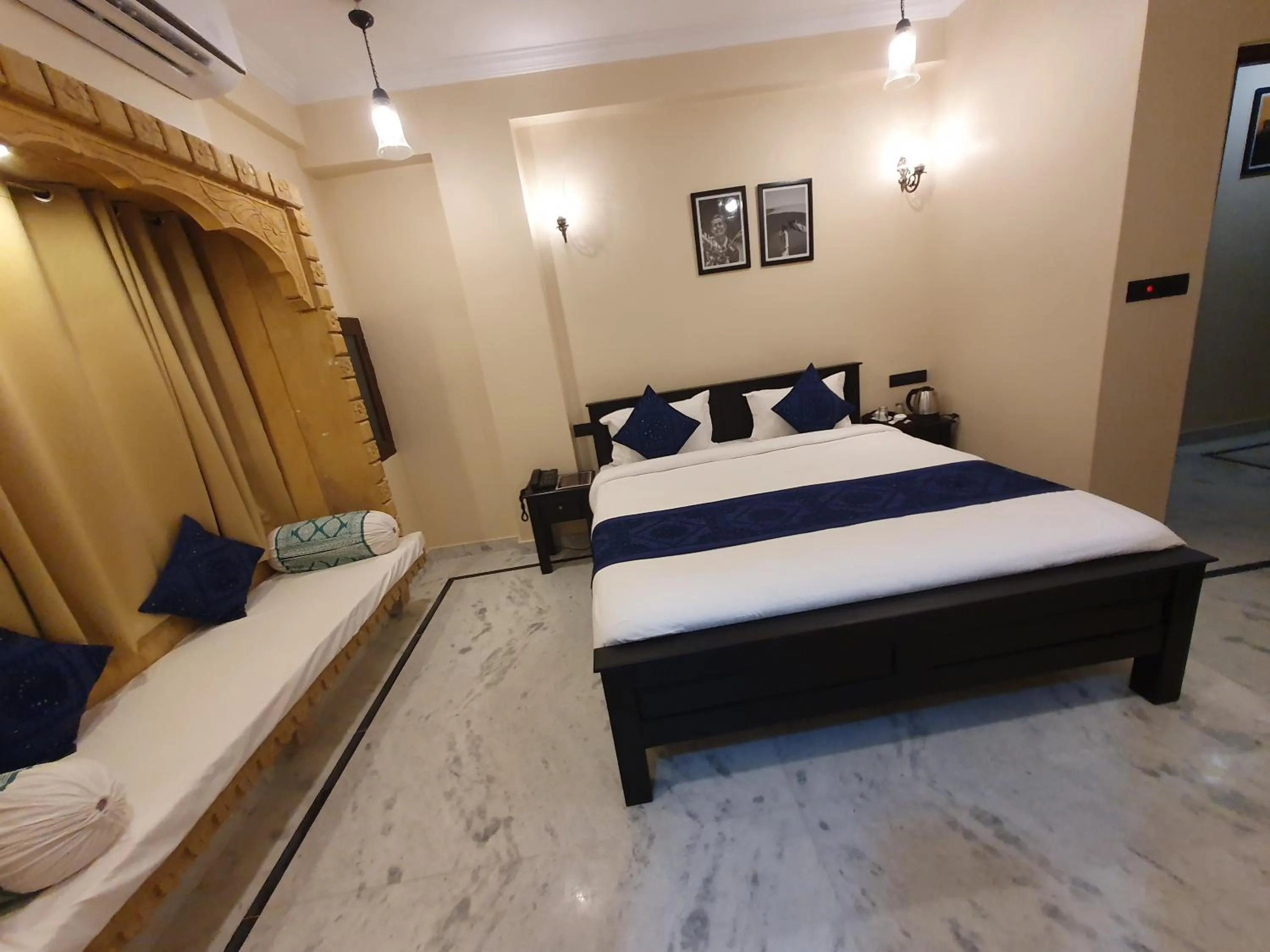 Bed in Hotel Vasshifa Palace