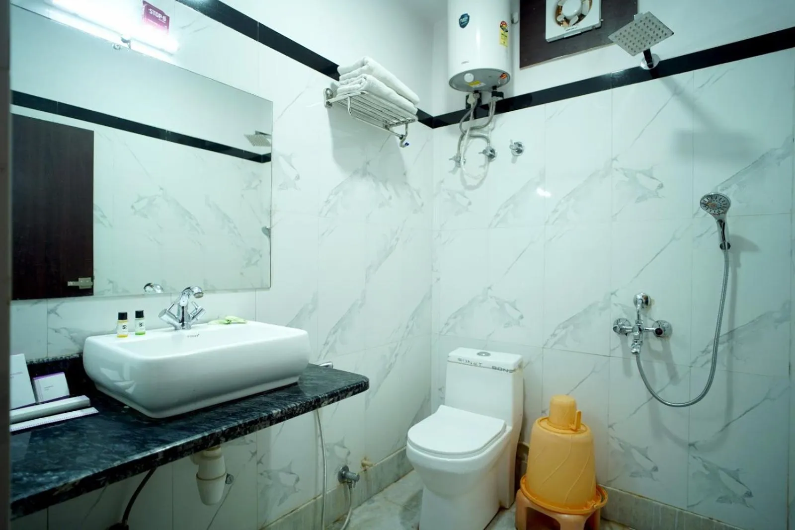 Toilet in Hotel Vasshifa Palace