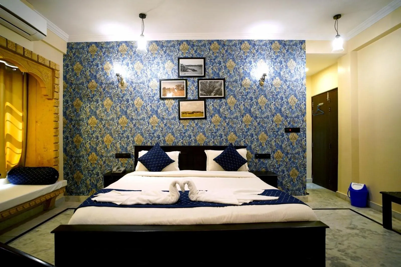 Bed in Hotel Vasshifa Palace