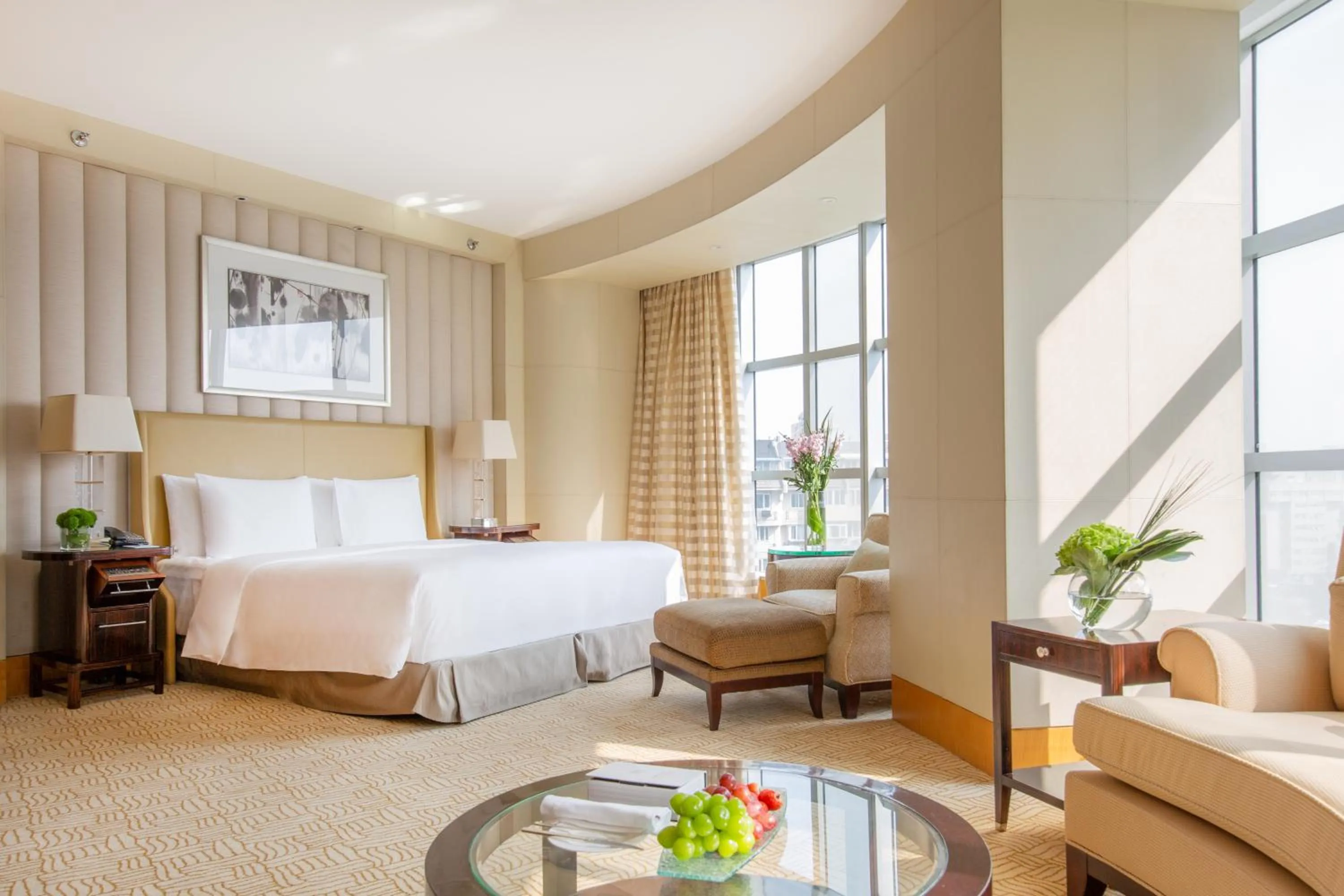 Photo of the whole room, Bed in The Ritz-Carlton Beijing, Financial Street