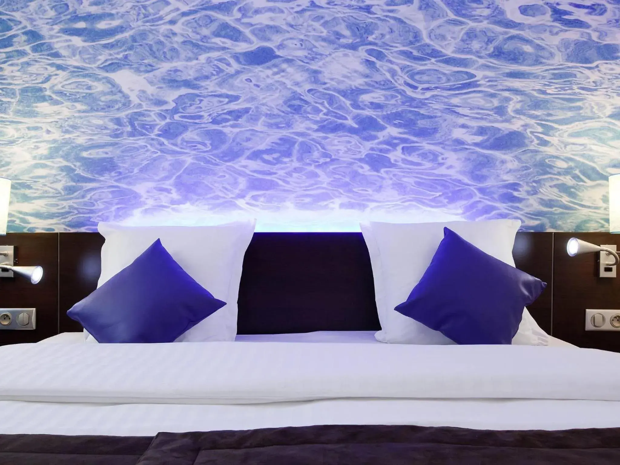 Standard Family Suite with Two Connecting Rooms in ibis Styles Fontenay Standard Family Suite with Two Connecting Rooms in ibis Styles Fontenay