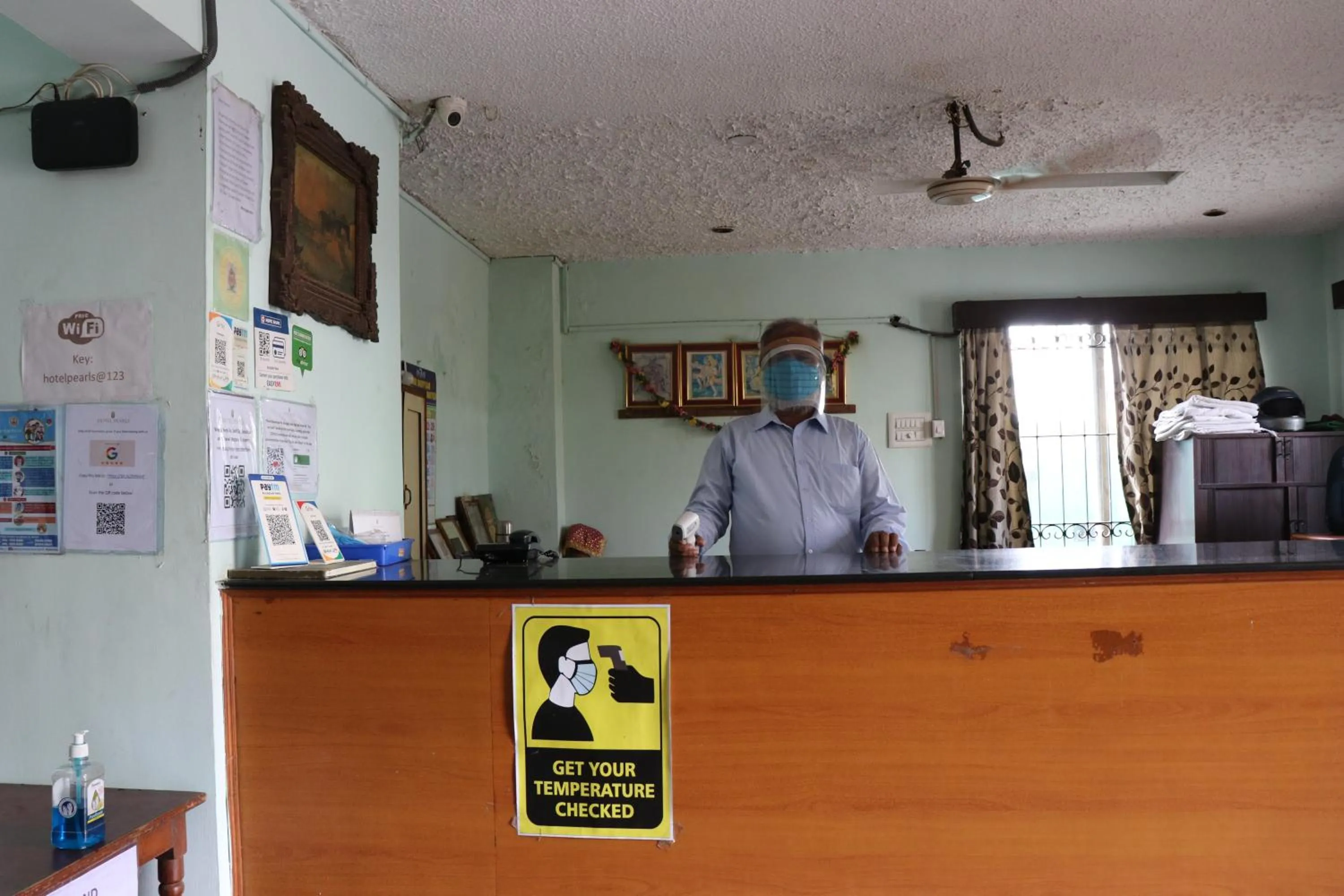 Staff in Hotel Pearls